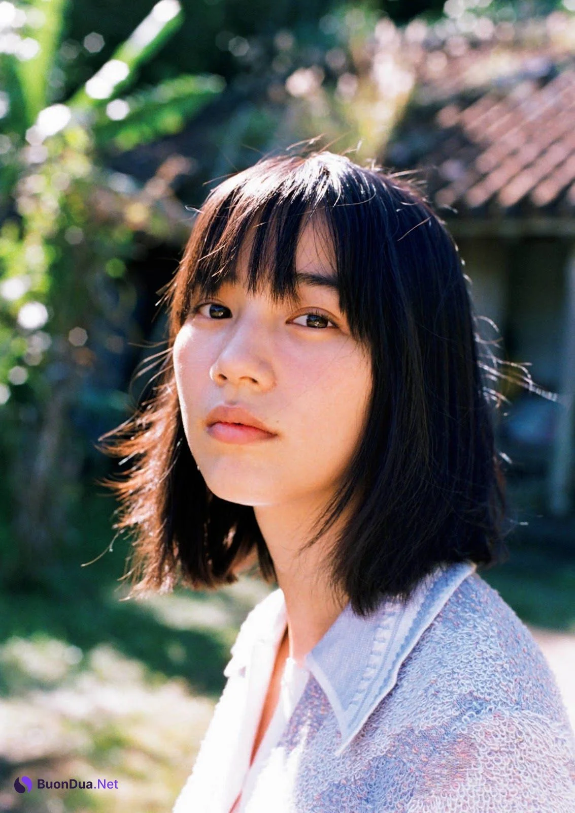 NON のん, Shukan Bunshun 2021.02.24 (週刊文春 2021年2月24日号) - Photo 2