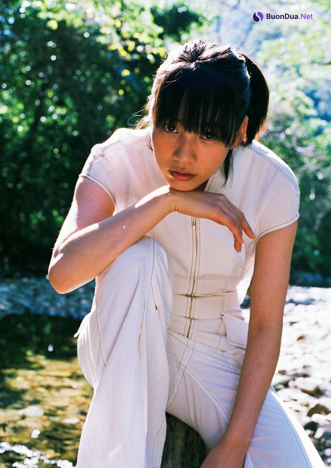 NON のん, Shukan Bunshun 2021.02.24 (週刊文春 2021年2月24日号) - Photo 4
