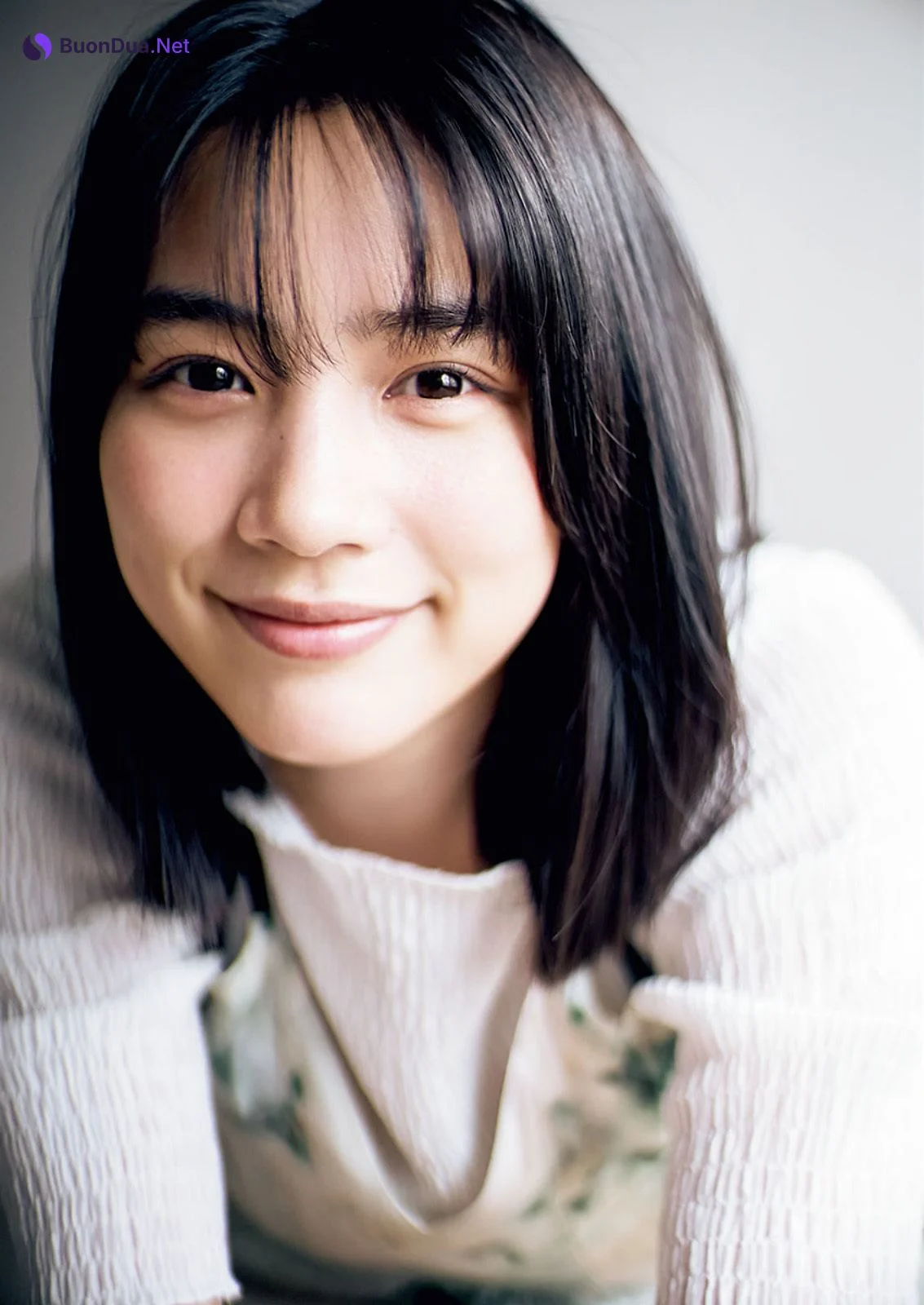 NON のん, Young Champion 2023 No.14 (ヤングチャンピオン 2023年14号) - Photo 4