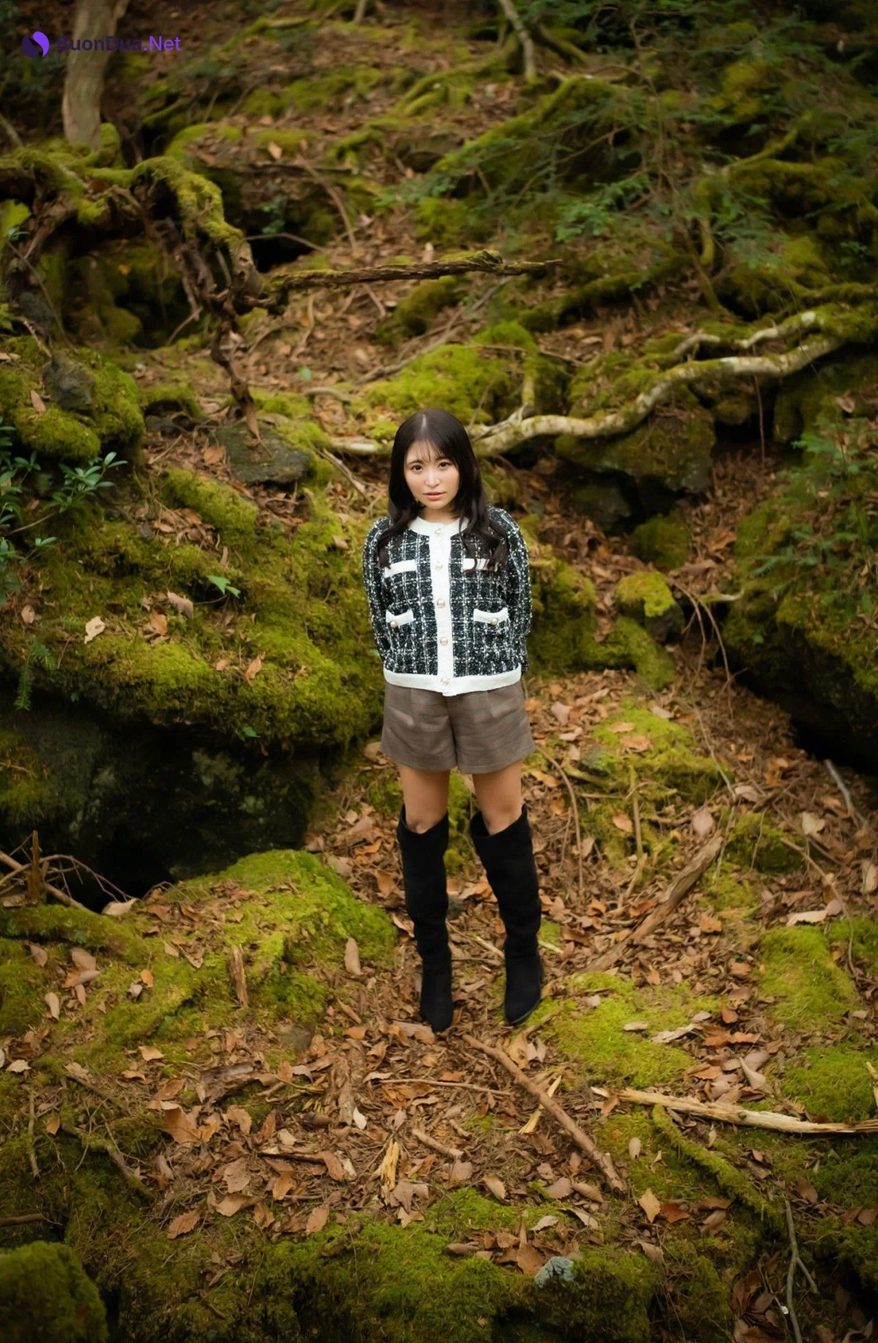 Nonoka Sato 佐藤ののか, グラビア写真集 [NONOKA] - Photo 2