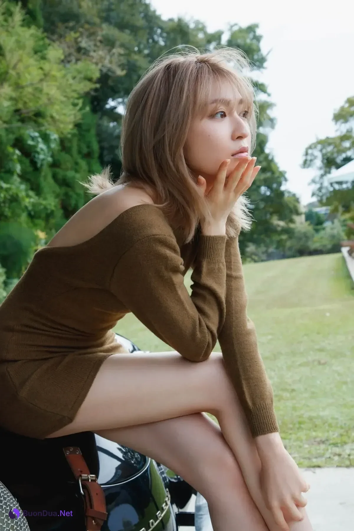 Nozomi Miyabe 宮部のぞみ, FRIDAYデジタル写真集 「解放！誘惑の脚線美」 - 照片 2