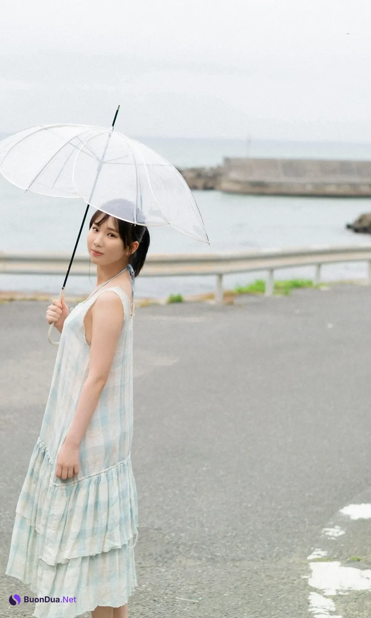 Nozomi Nishio 西尾希美, 写真集 「七色モラトリアム」 - Photo 4