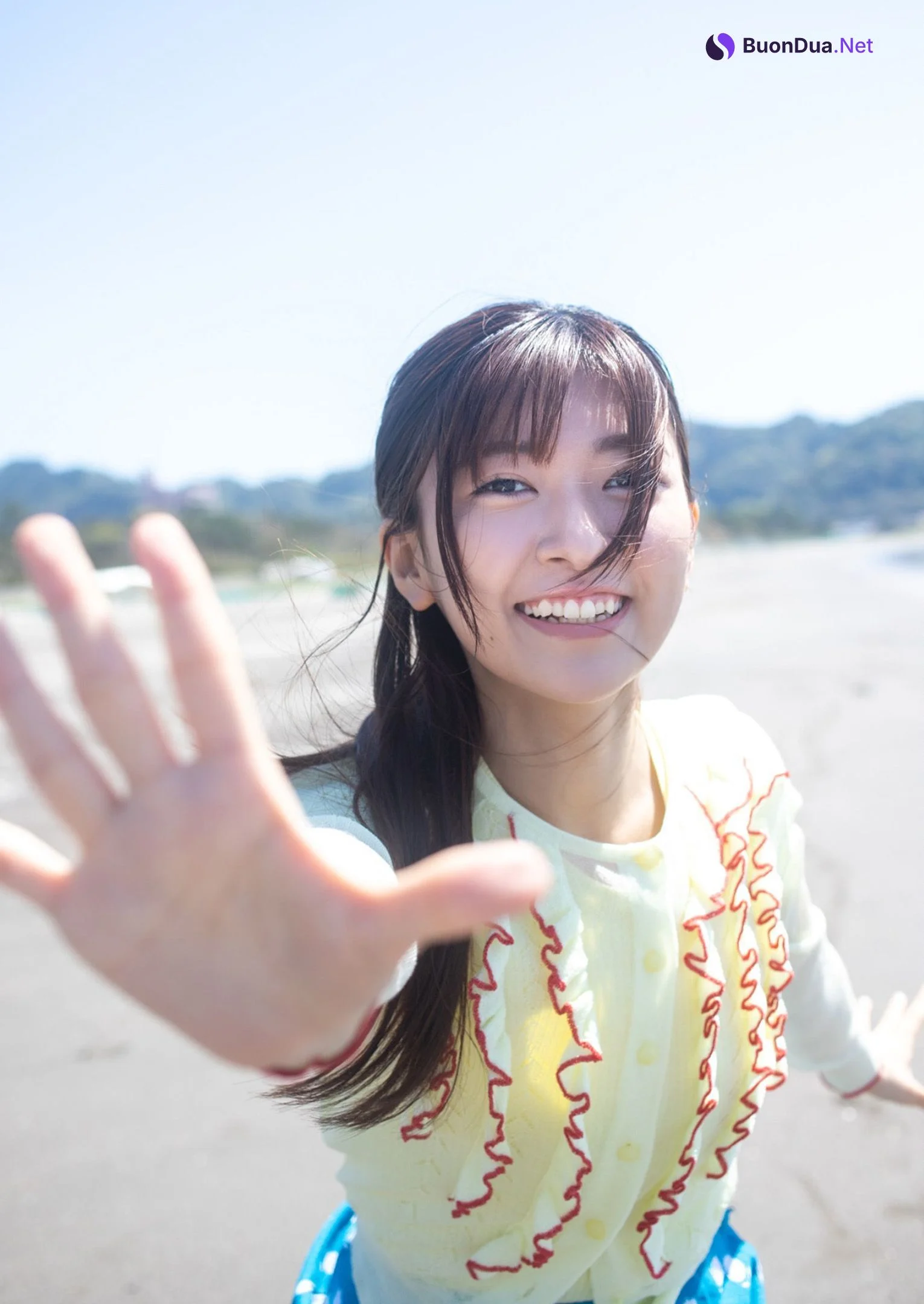 Nozomi Suzuhara 鈴原希実, Young Jump 2023 No.25 (ヤングジャンプ 2023年25号) - Photo 7