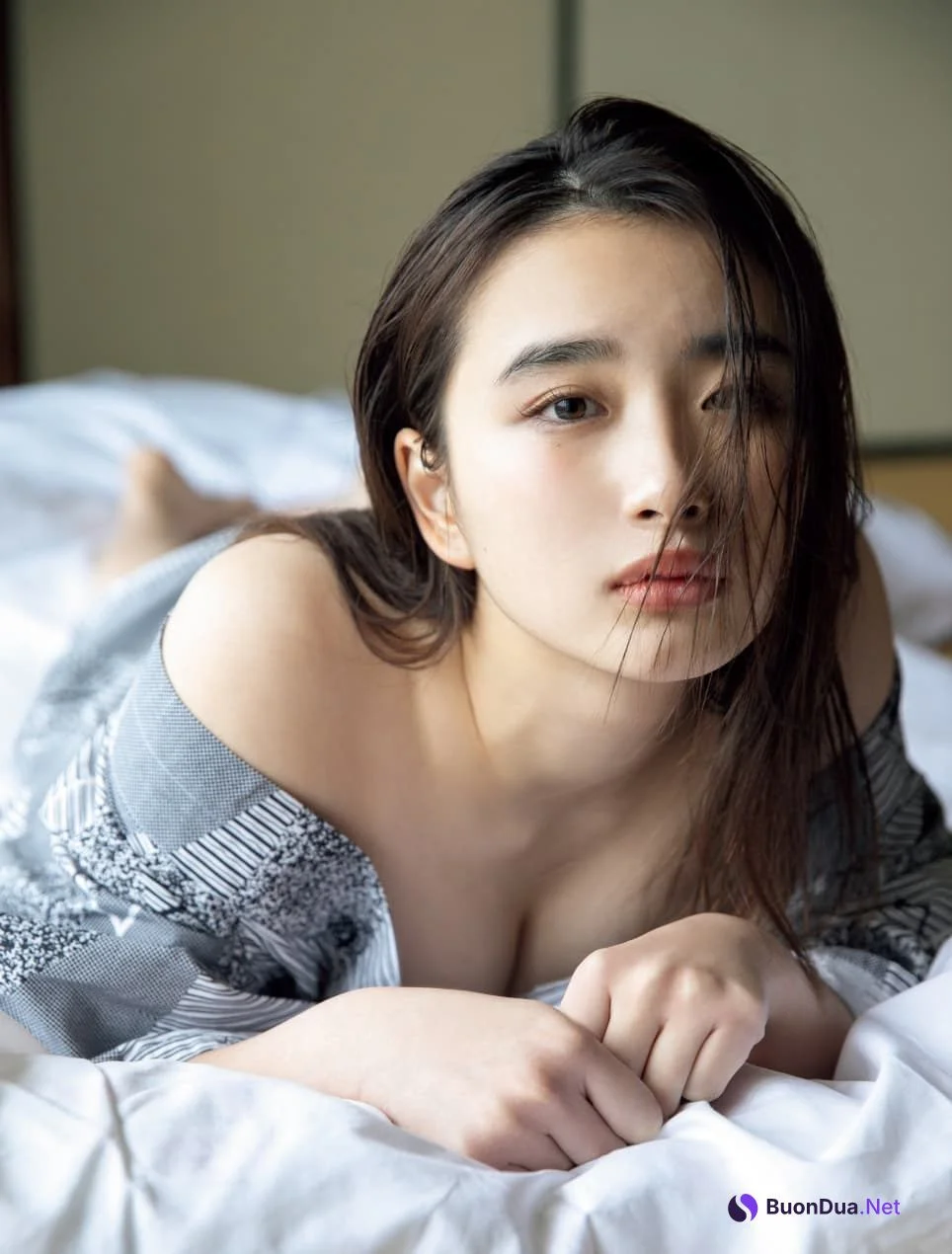 Oto Abe 安倍乙, FRIDAY 2021.05.21 (フライデー 2021年5月21日号) - Photo 6