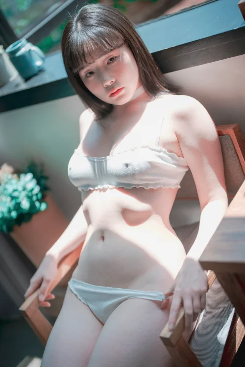 PIA 피아 (박서빈), [DJAWA] Cozy White Set.02