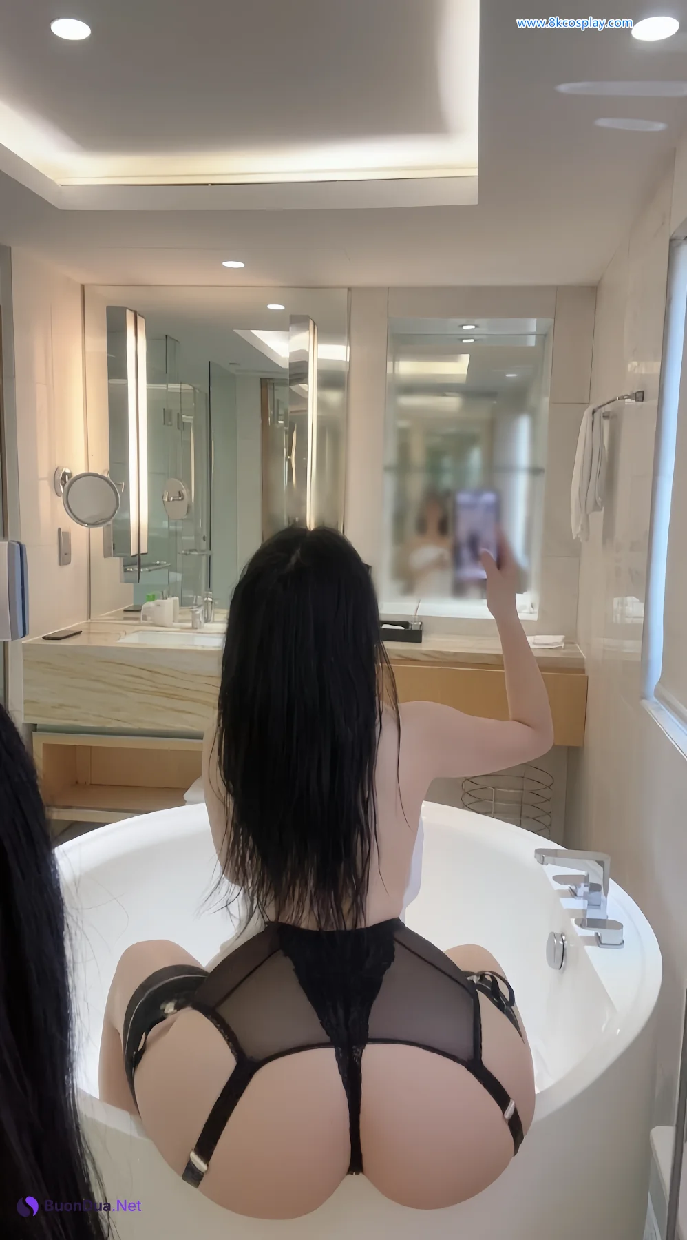俏妞qiaoniuTT – 束带丝袜蜜桃臀 - 照片 20