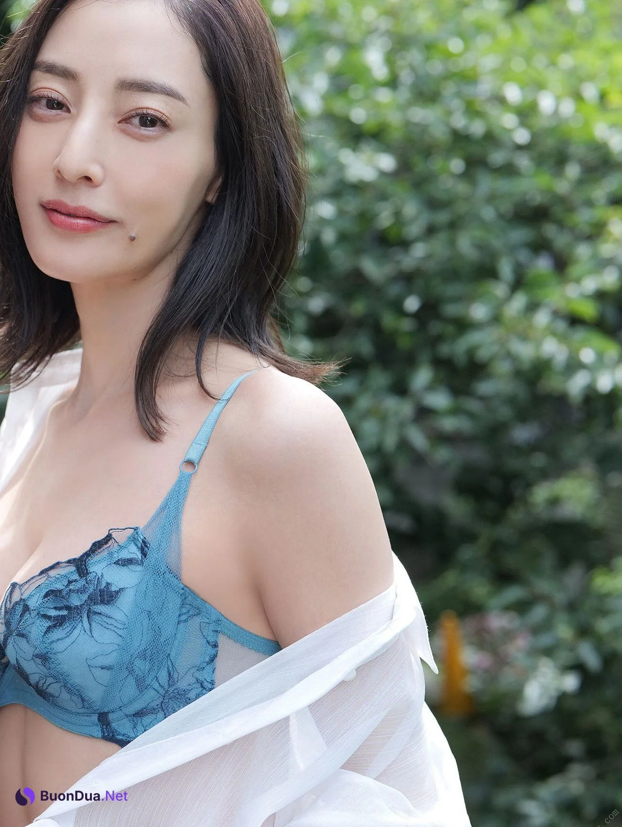 岡田紗佳 池田夏希, 週刊ポストデジタル写真集 「ピラミッドQUEEN 煌めきの女王」 Set.02 - 照片 2