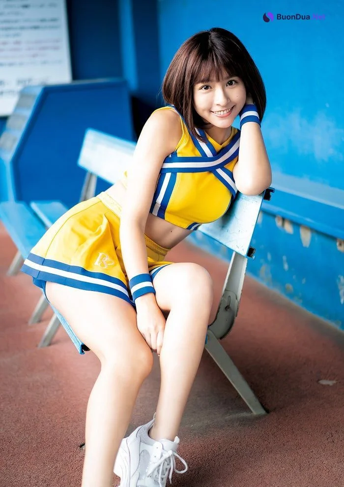 QunQun チュンチュン, Young Jump 2020 No.01 (ヤングジャンプ 2020年1号) - Photo 10