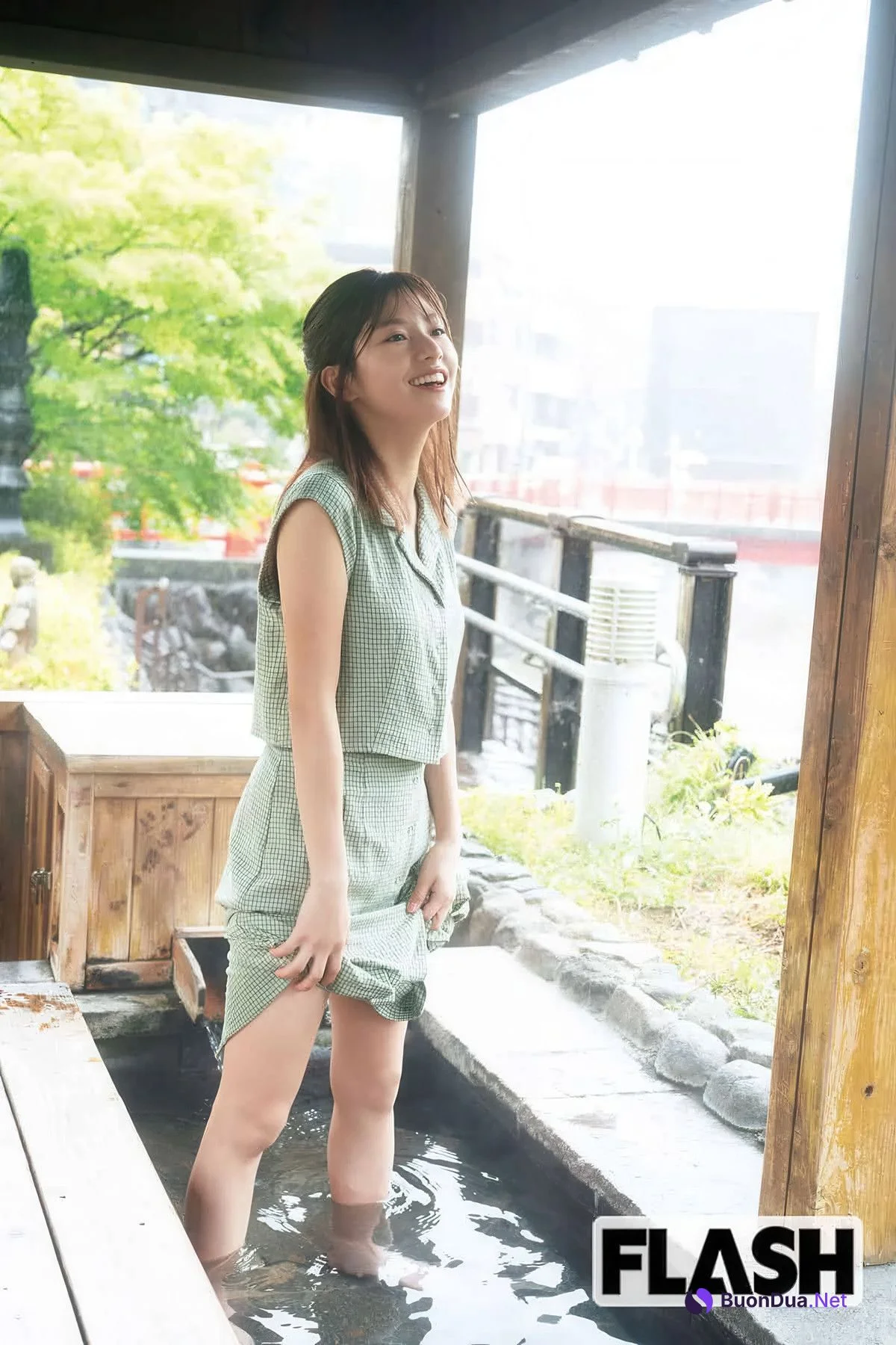 Rara Goto 後藤楽々, FLASH 2025.08.05 (フラッシュ 2025年8月5日号) - Photo 8