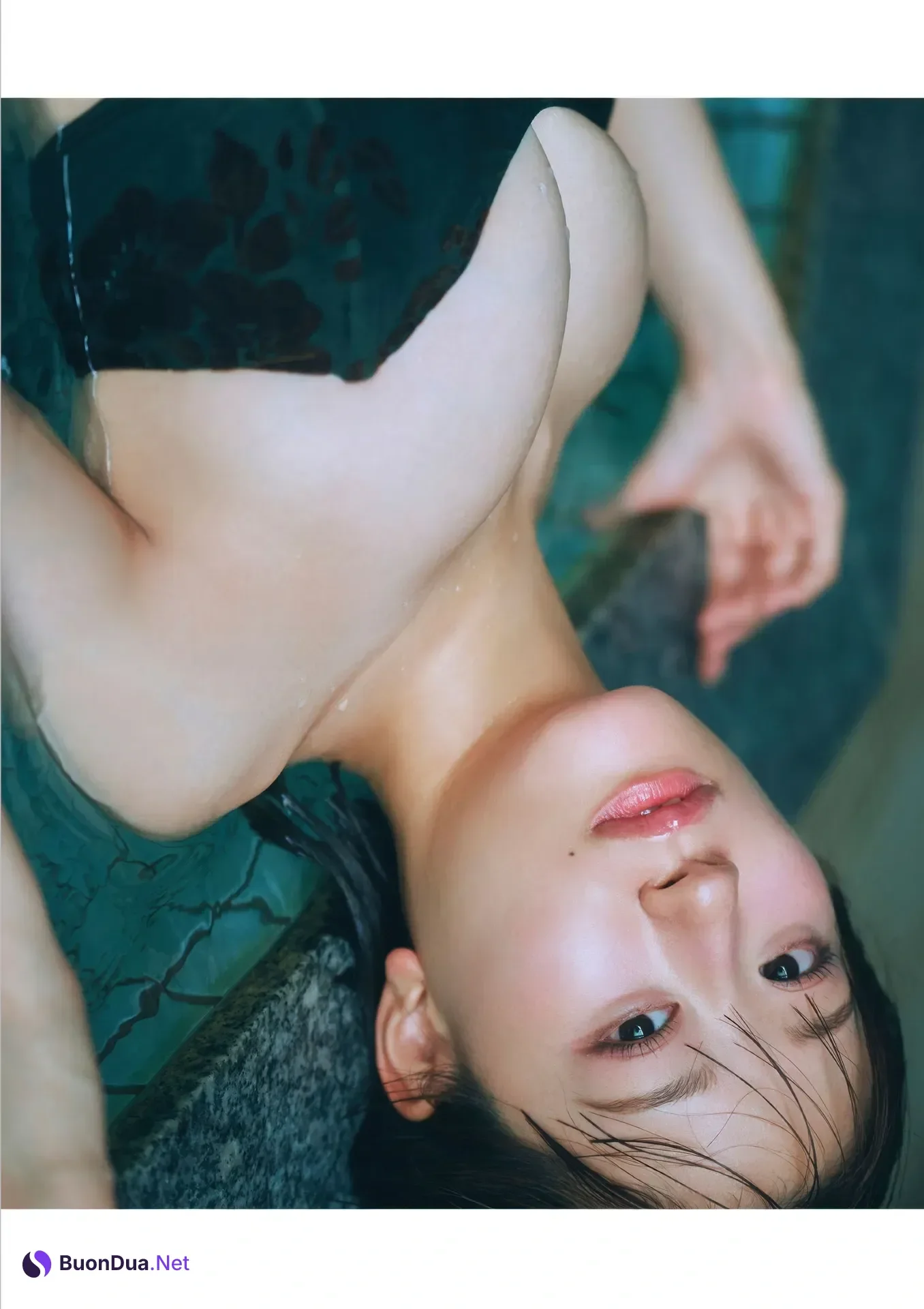 Rei Jonishi 上西怜, Weekly Playboy 2025 No.41 (週刊プレイボーイ 2025年41号) - Photo 15