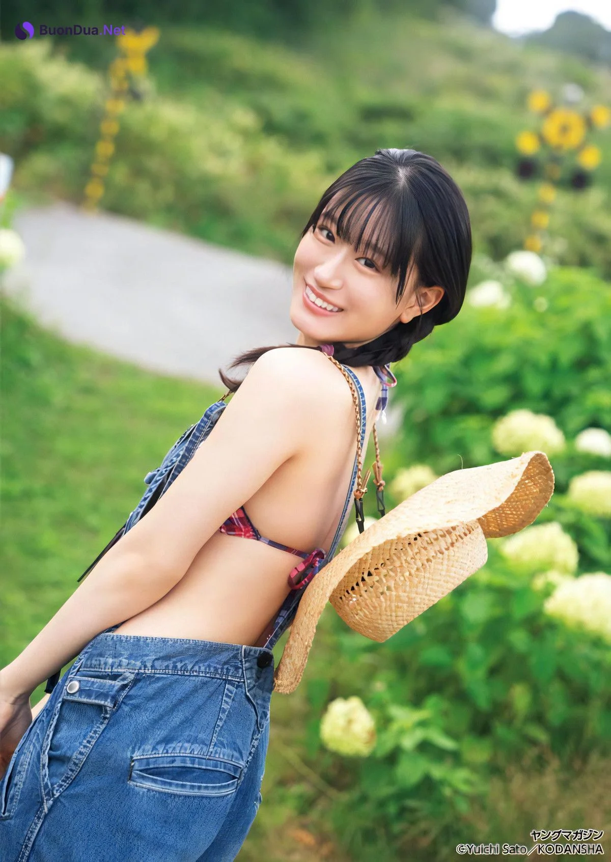 Rei Jonishi 上西怜, Young Magazine 2023 No.44 (ヤングマガジン 2023年44号) - Photo 11