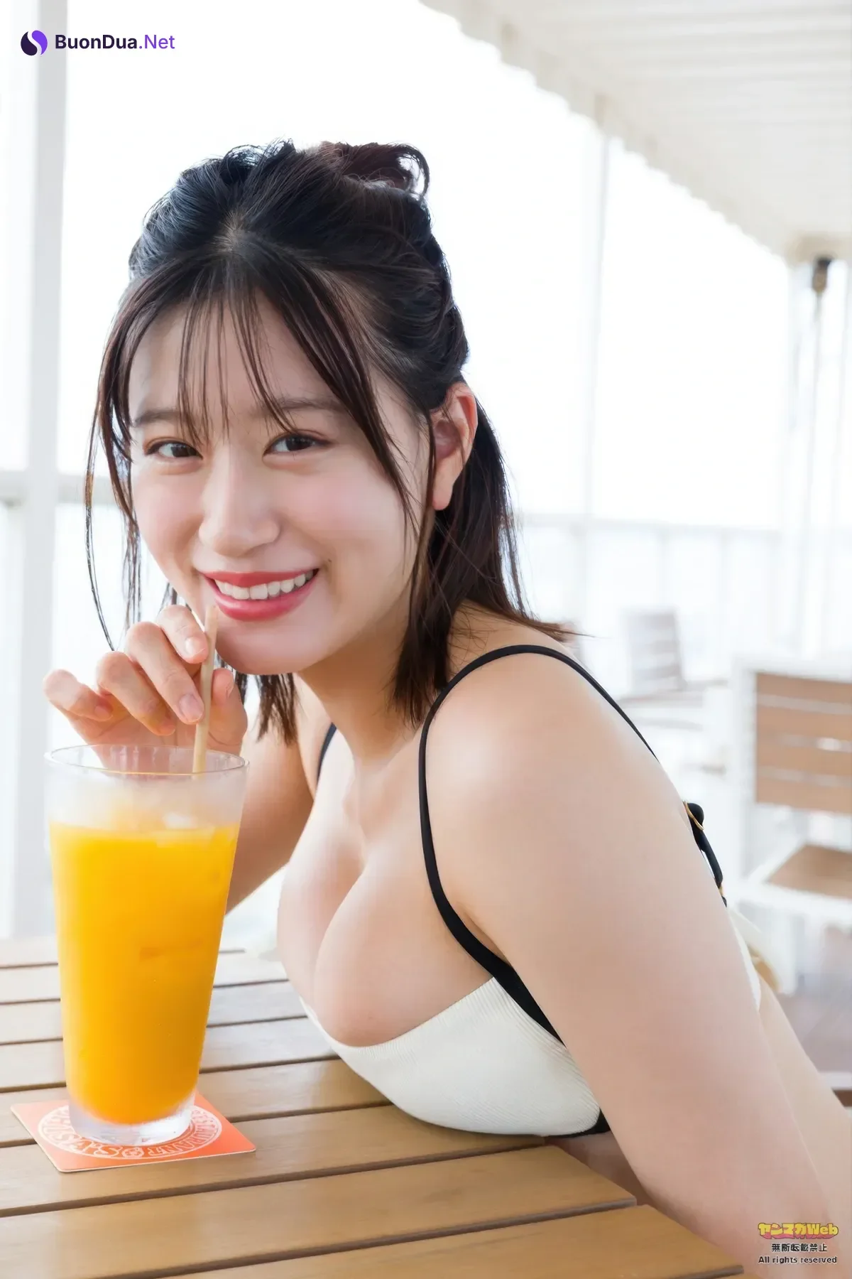 Rei Jonishi 上西怜, Young Magazine 2025 No.42 (ヤングマガジン 2025年42号) - Photo 15