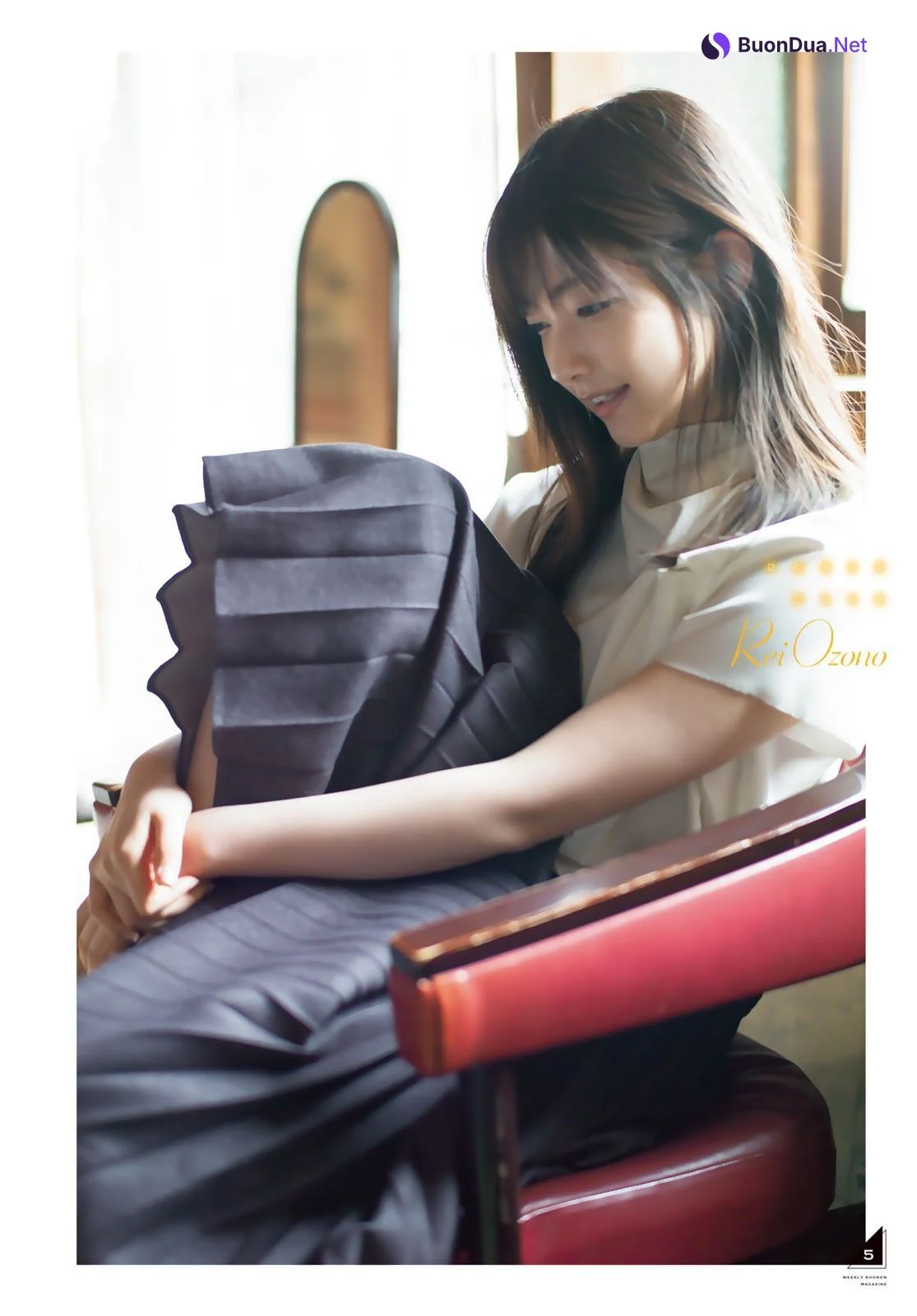 Rei Ozono 大園玲, Shonen Magazine 2022 No.20 (週刊少年マガジン 2022年20号) - Photo 6