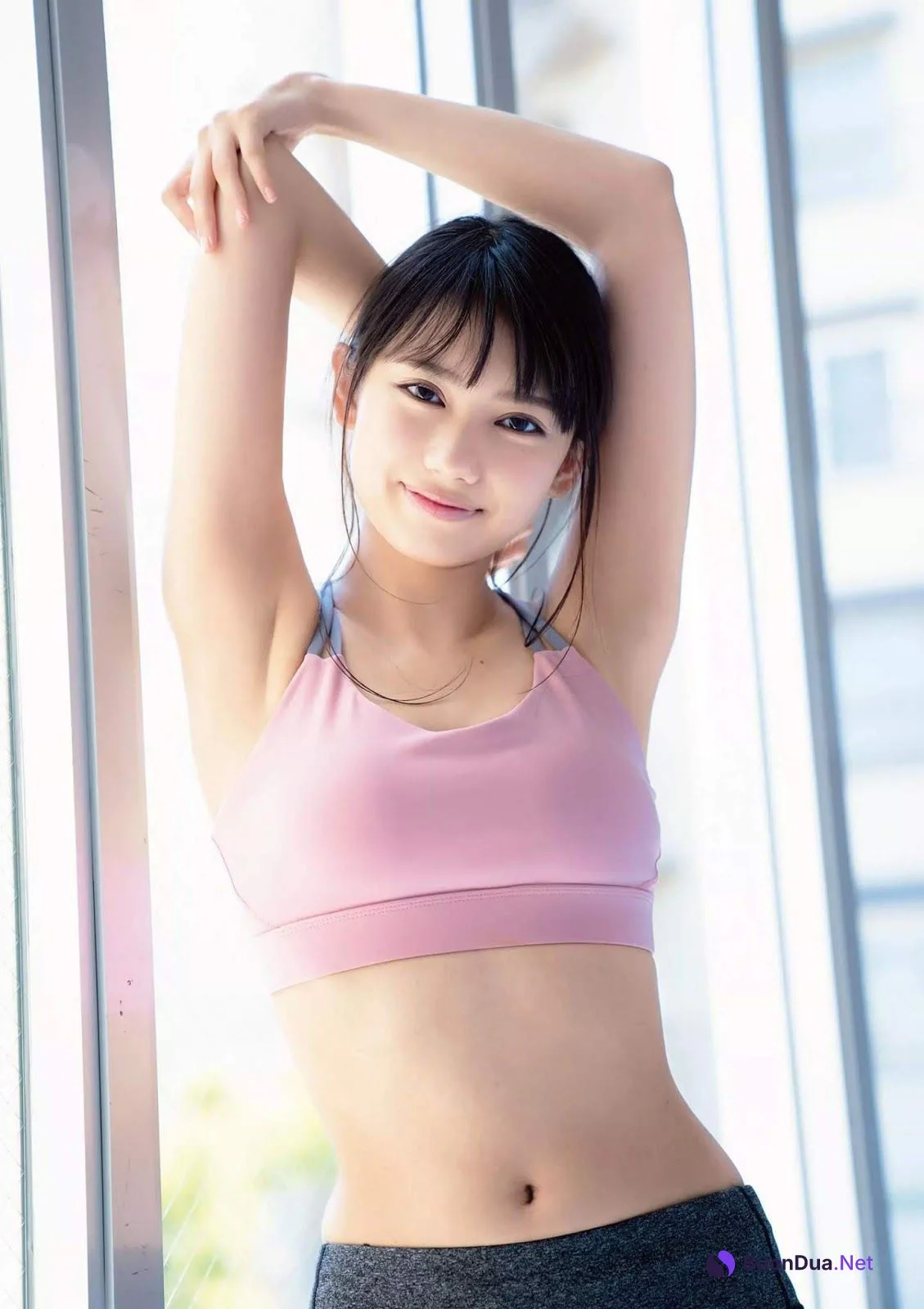 Reina Kurosaki 黒崎レイナ, FLASH 2019.10.22-29 (フラッシュ 2019年10月22-29日号) - Photo 3