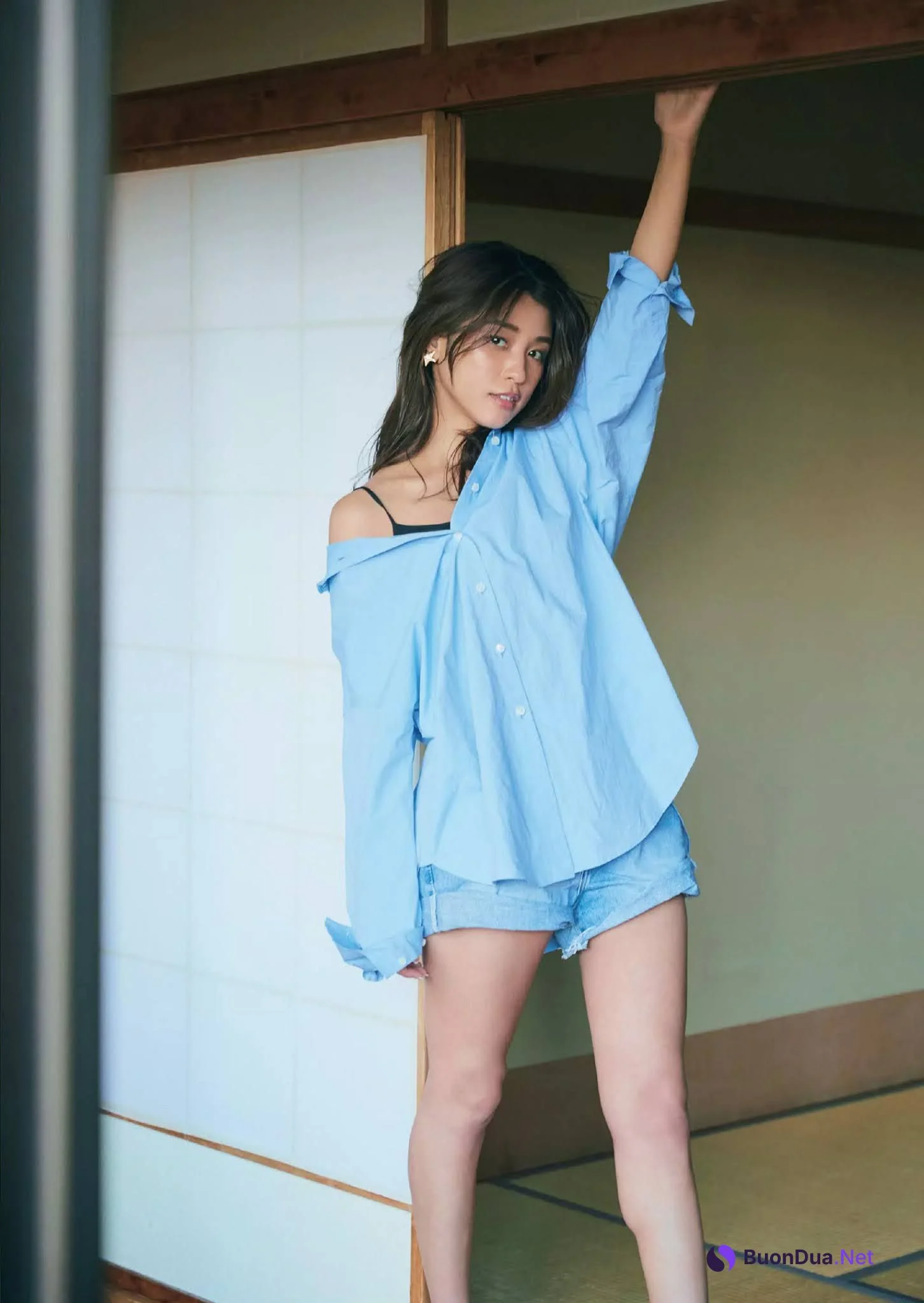 Reina Sumi 鷲見玲奈, Maki Okazoe 岡副麻希, Weekly Playboy 2020 No.52 (週刊プレイボーイ 2020年52号) - Photo 5