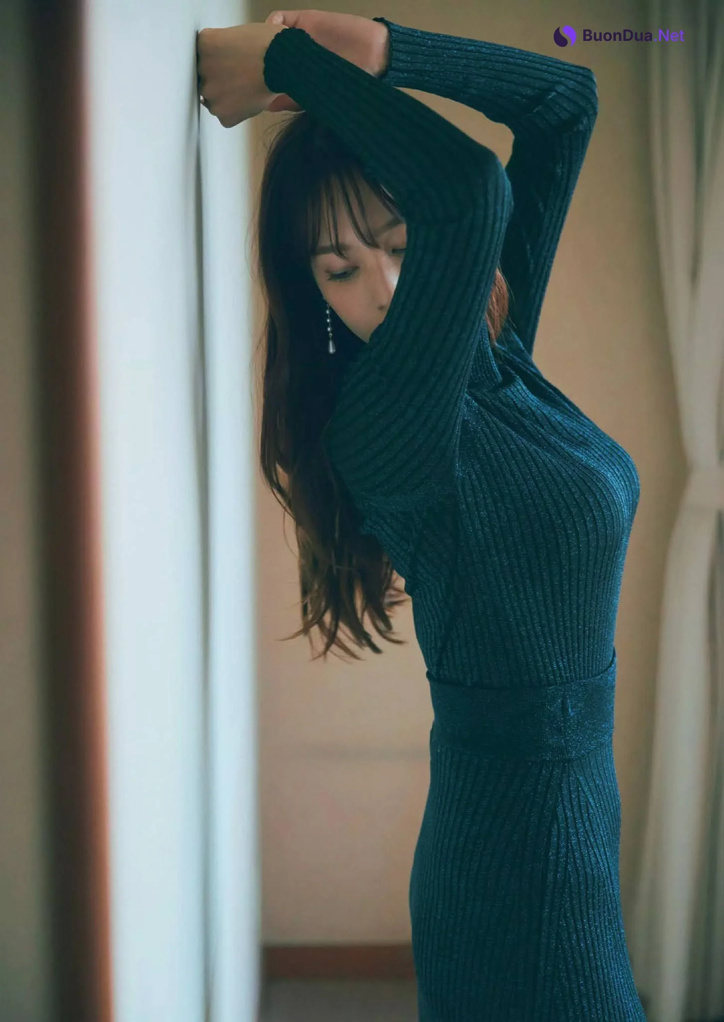 Reina Sumi 鷲見玲奈, Maki Okazoe 岡副麻希, Weekly Playboy 2020 No.52 (週刊プレイボーイ 2020年52号) - Photo 8