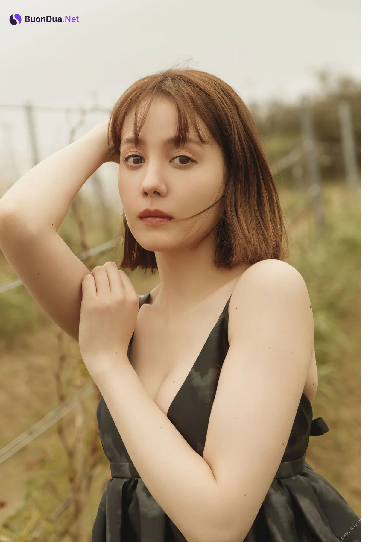 Reina Triendl トリンドル玲奈, 写真集 [あいまい] Set.02 - Photo 11