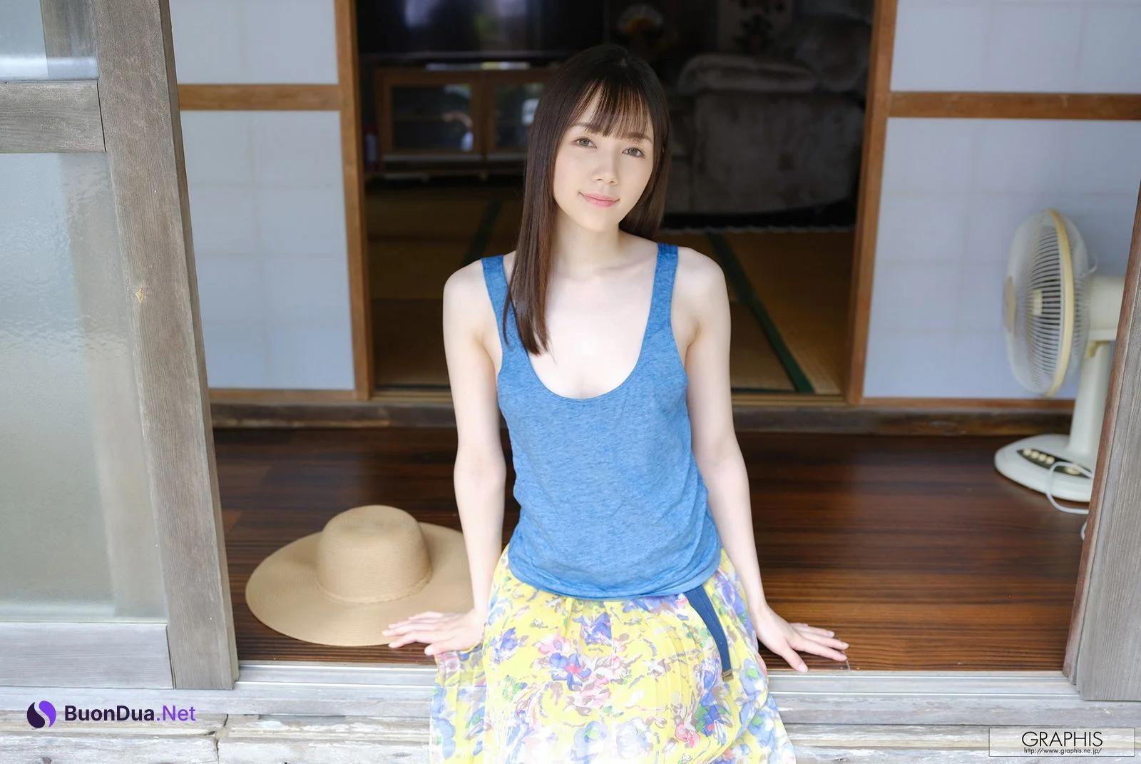 Remu Suzumori 涼森れむ, [Graphis] Gals 「CRAZY ABOUT YOU!」 Vol.01 - Photo 2