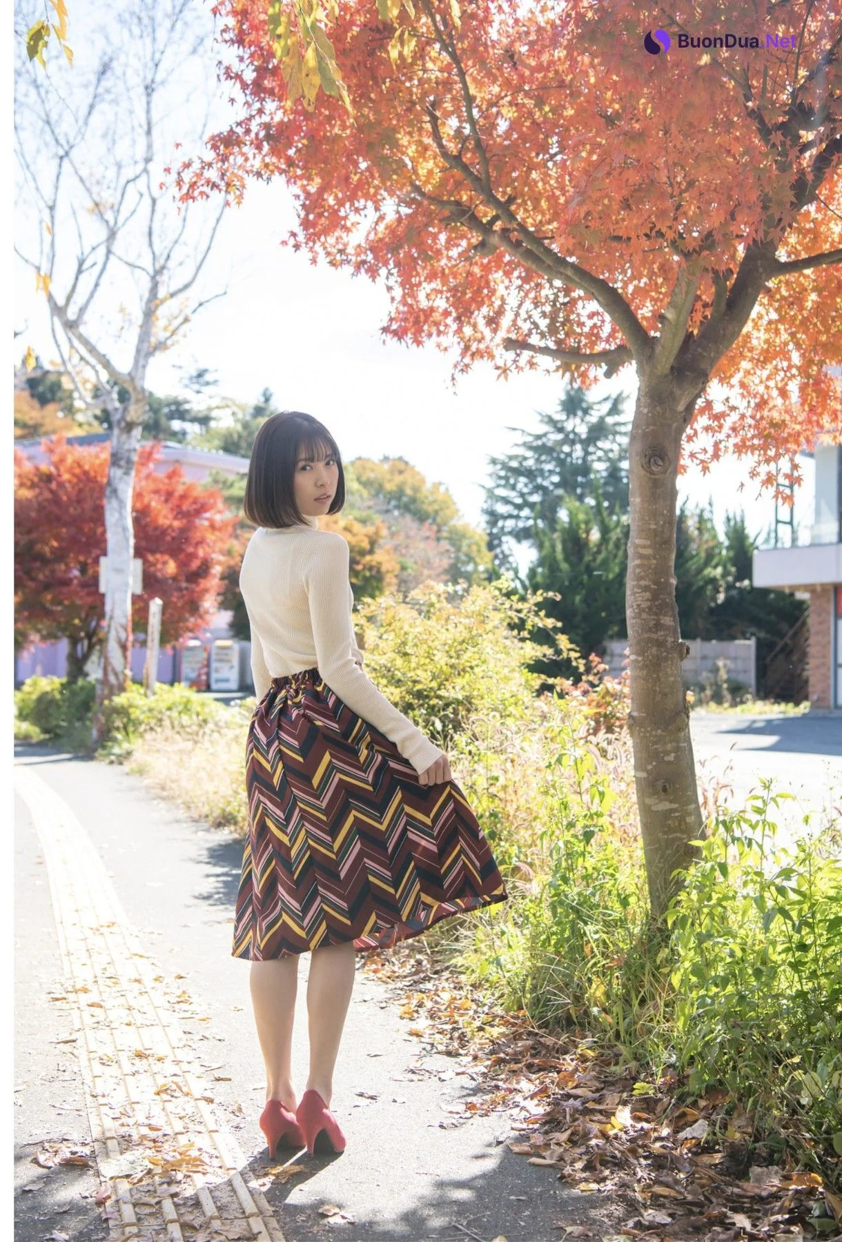 Rena Aoi あおいれな, 美少女と完全主観で過ごすイチャラブ・ヌード写真集 [ハダカの恋人たち] - Photo 2