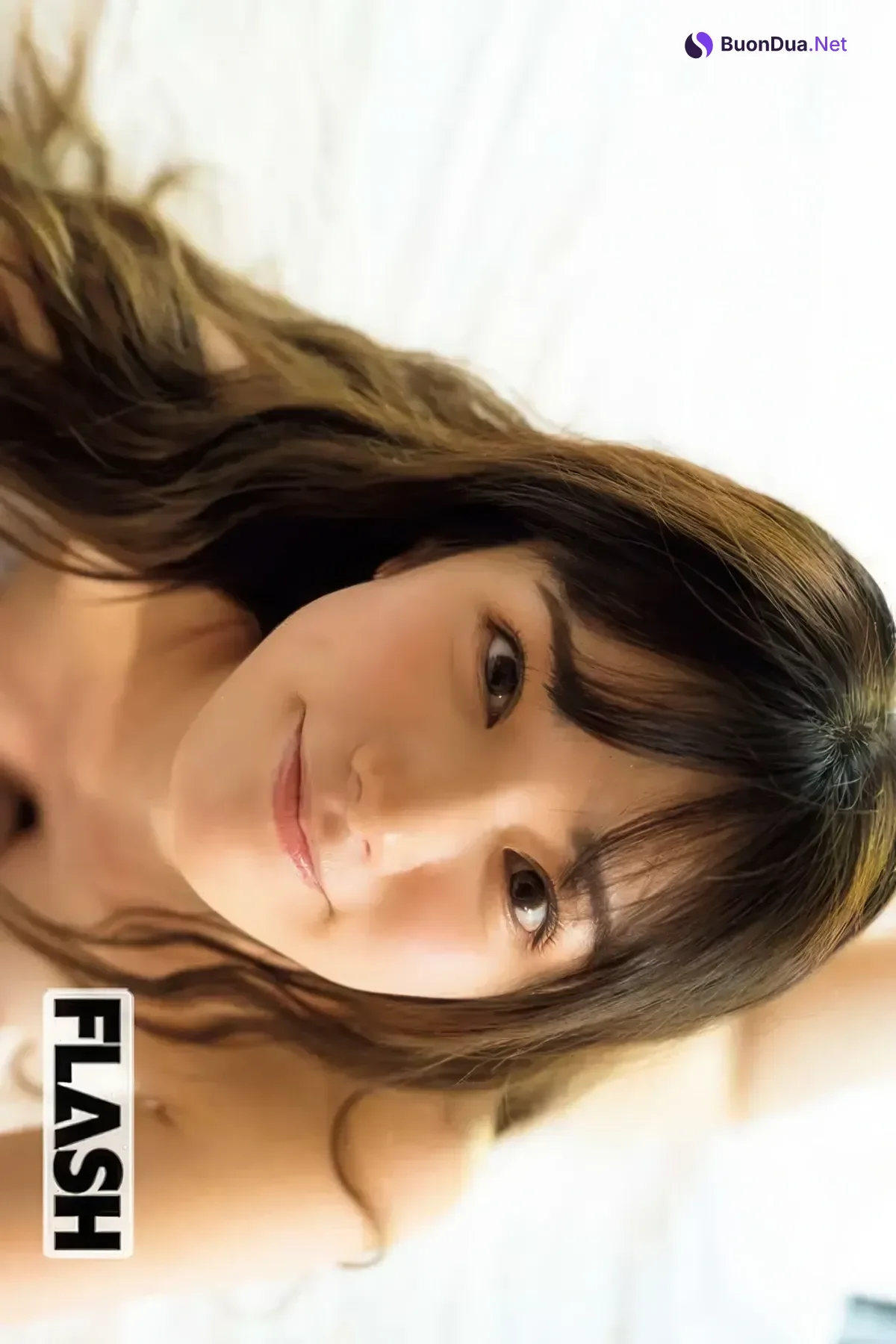 Rena Miyashita 宮下玲奈, FLASH 2025.10.07 (フラッシュ 2025年10月07日号) - Photo 9