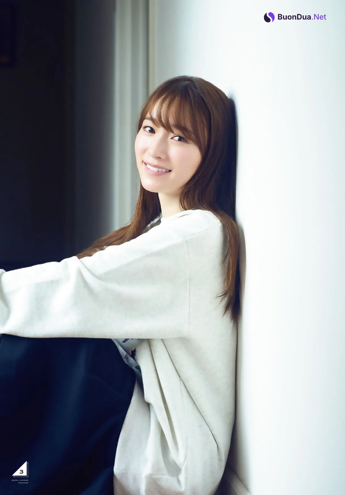 Rena Moriya 守屋麗奈, Shonen Magazine 2022 No.43 (週刊少年マガジン 2022年43号) - Photo 4