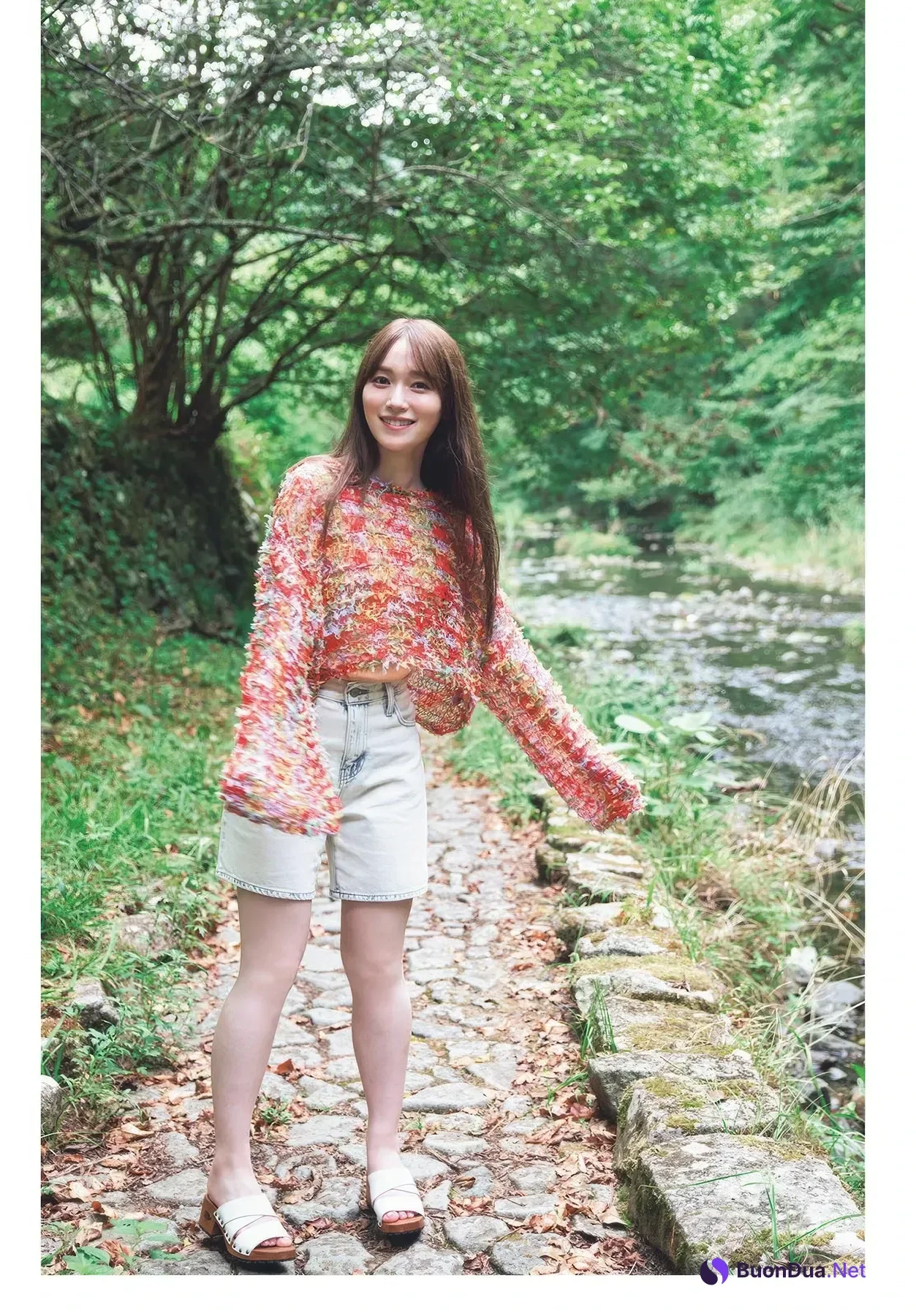 Rena Moriya 守屋麗奈, Shonen Sunday 2025 No.46 (週刊少年サンデー 2025年46号) - 사진 6