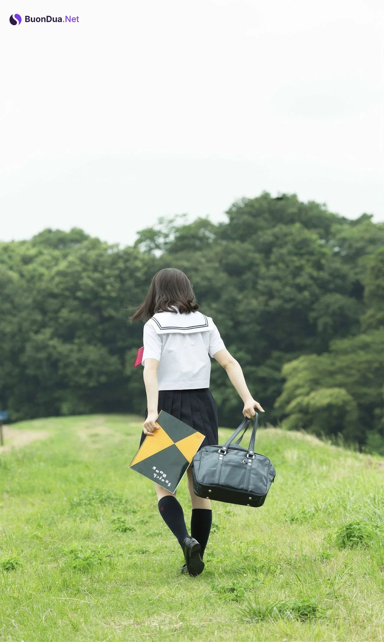 Rena Sato 佐藤麗奈, 週プレ Photo Book 「不思議の国のさとれな」 Set.02 - Photo 2