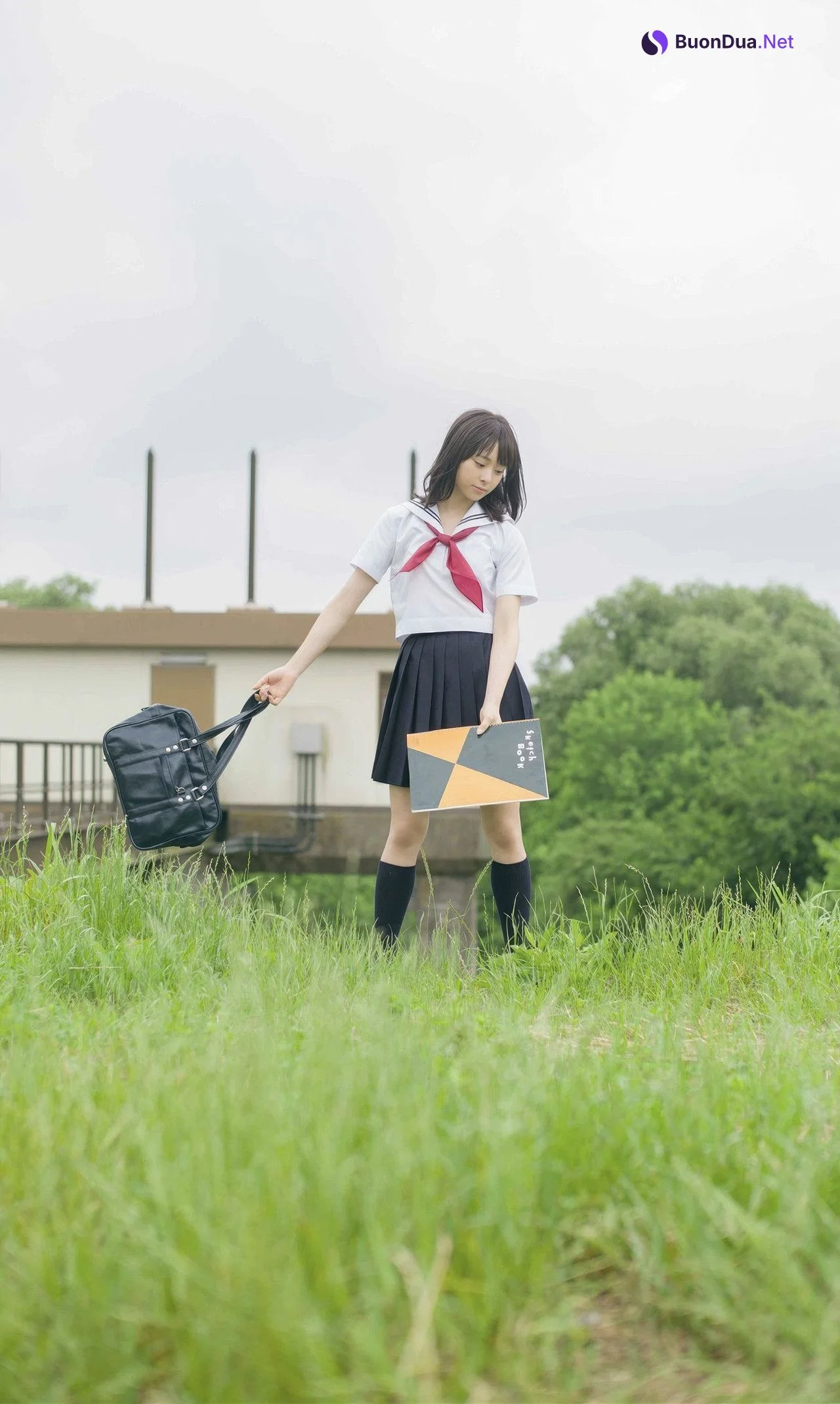 Rena Sato 佐藤麗奈, 週プレ Photo Book 「不思議の国のさとれな」 Set.02 - Photo 5