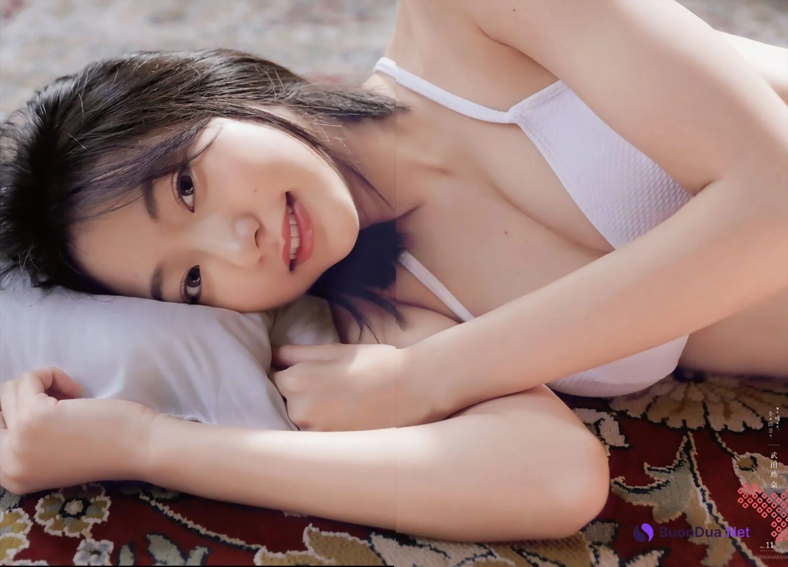 Rena Takeda 武田玲奈, Shonen Magazine 2019 No.01 (週刊少年マガジン 2019年01号) - Photo 10