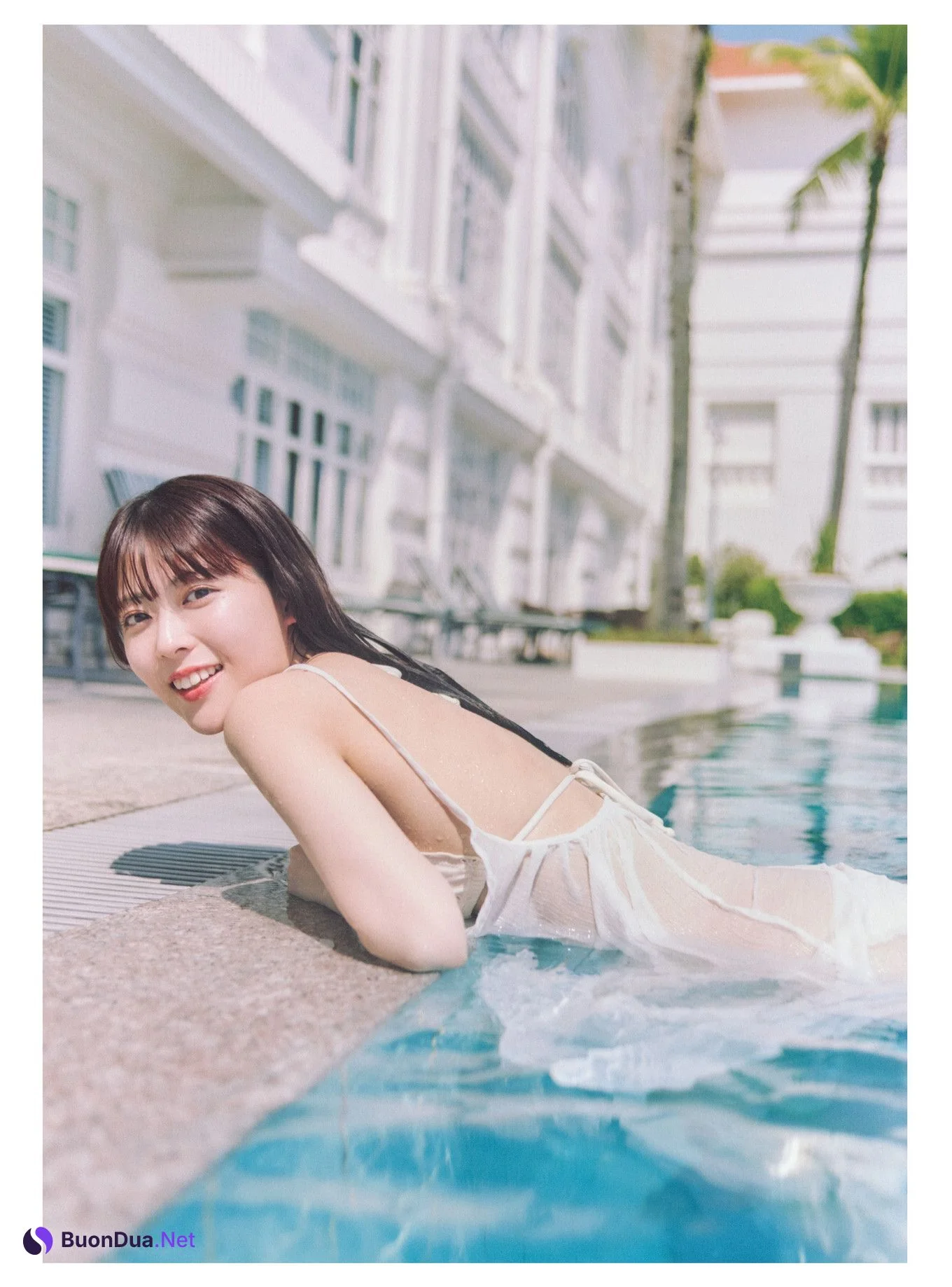 Renka Iwamoto 岩本蓮加, 1st写真集 「いたずらな風」 Set.01 - Photo 11