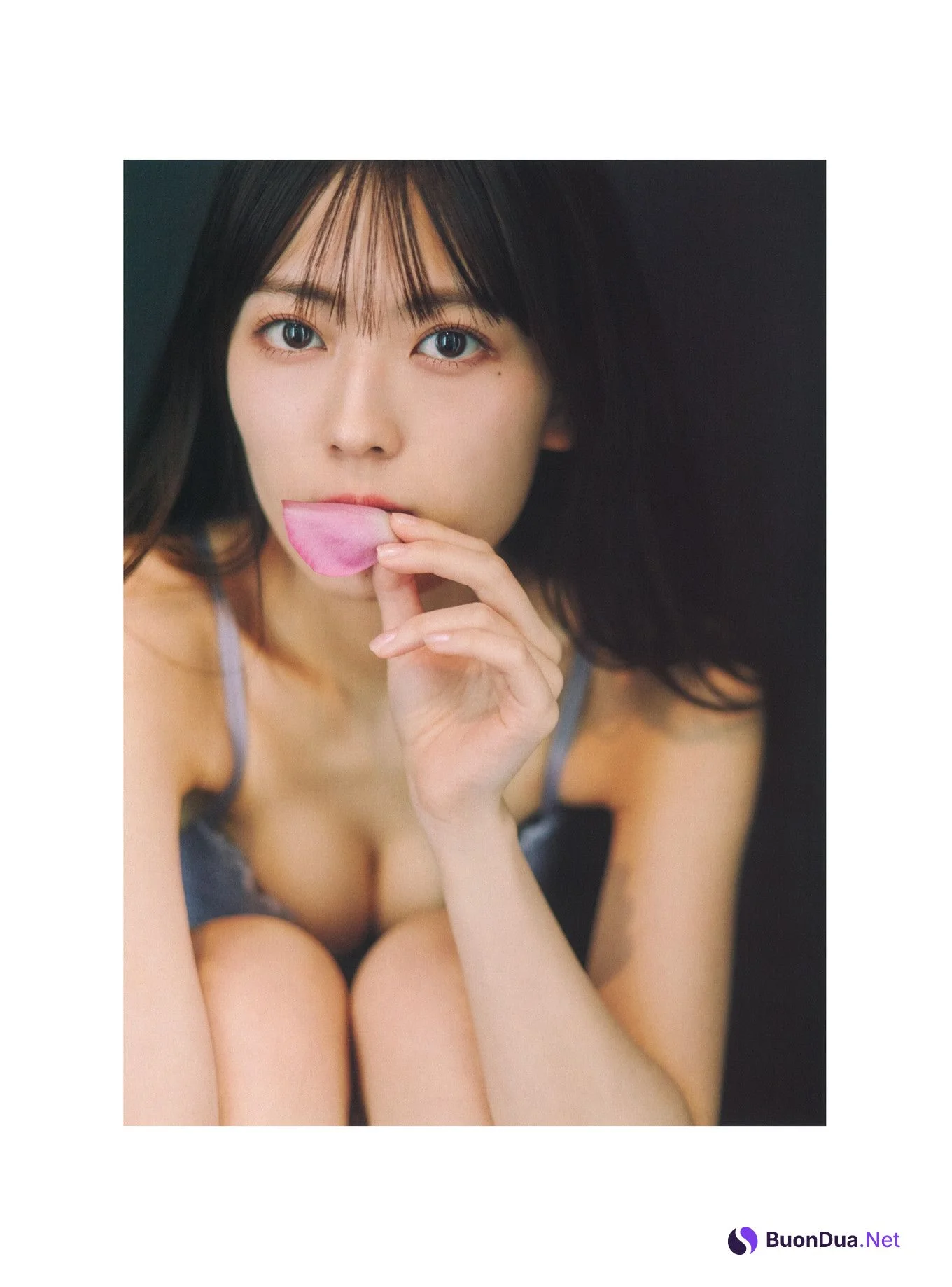 Renka Iwamoto 岩本蓮加, 1st写真集 「いたずらな風」 Set.03 - Photo 17