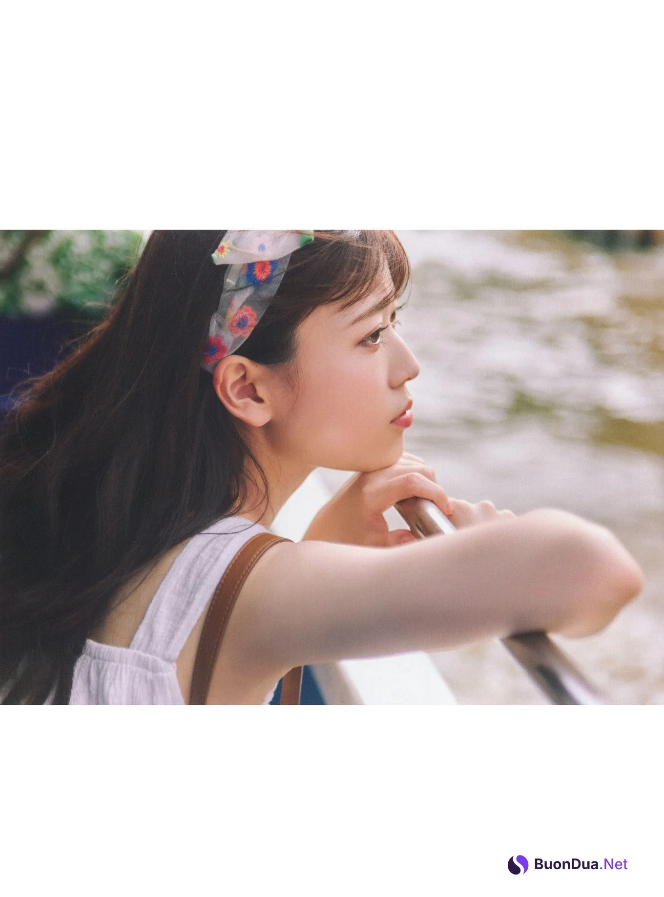 Renka Iwamoto 岩本蓮加, 1st写真集 「いたずらな風」 Set.05 - รูปภาพ 14