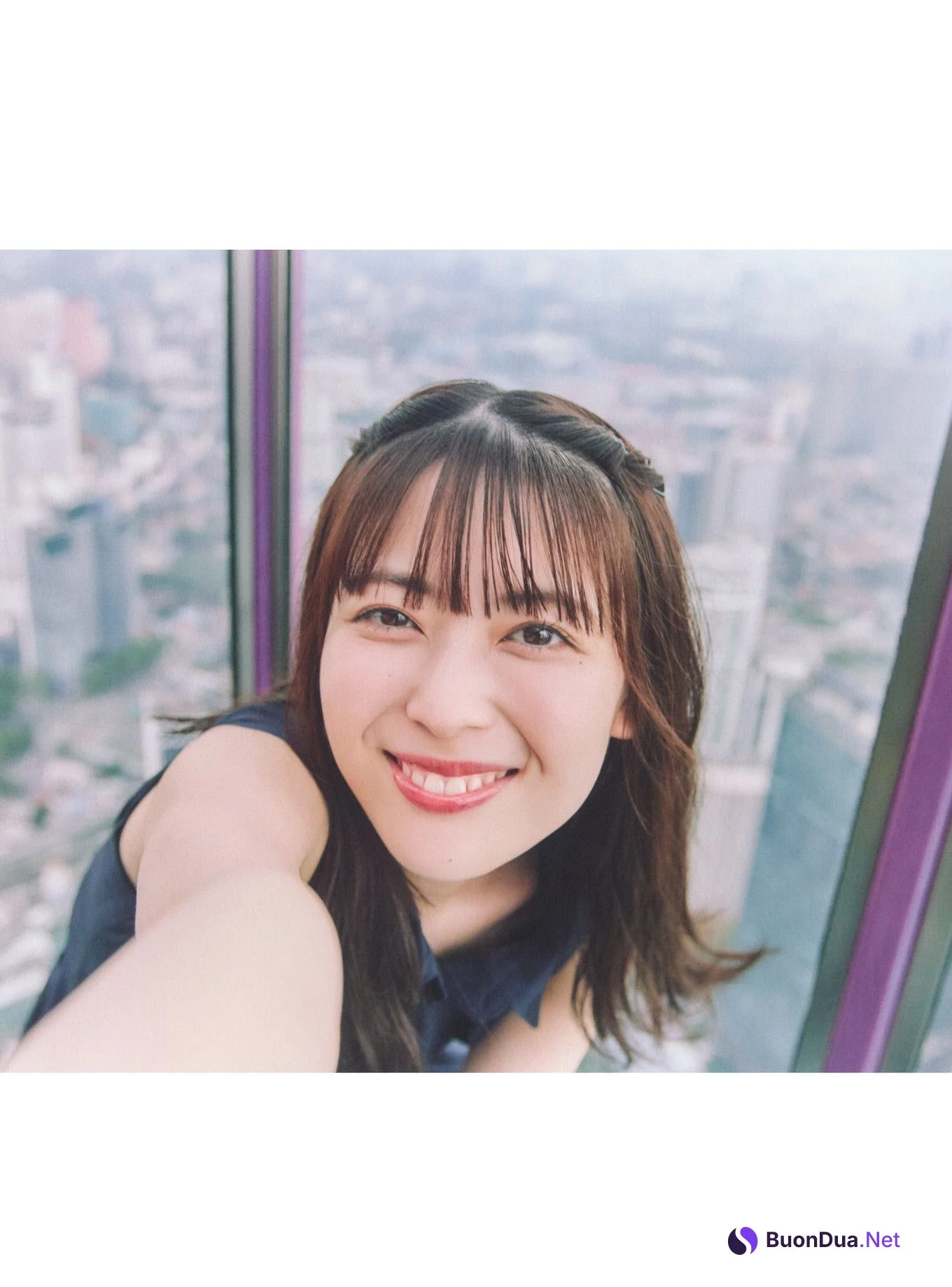 Renka Iwamoto 岩本蓮加, 1st写真集 「いたずらな風」 Set.05 - รูปภาพ 5
