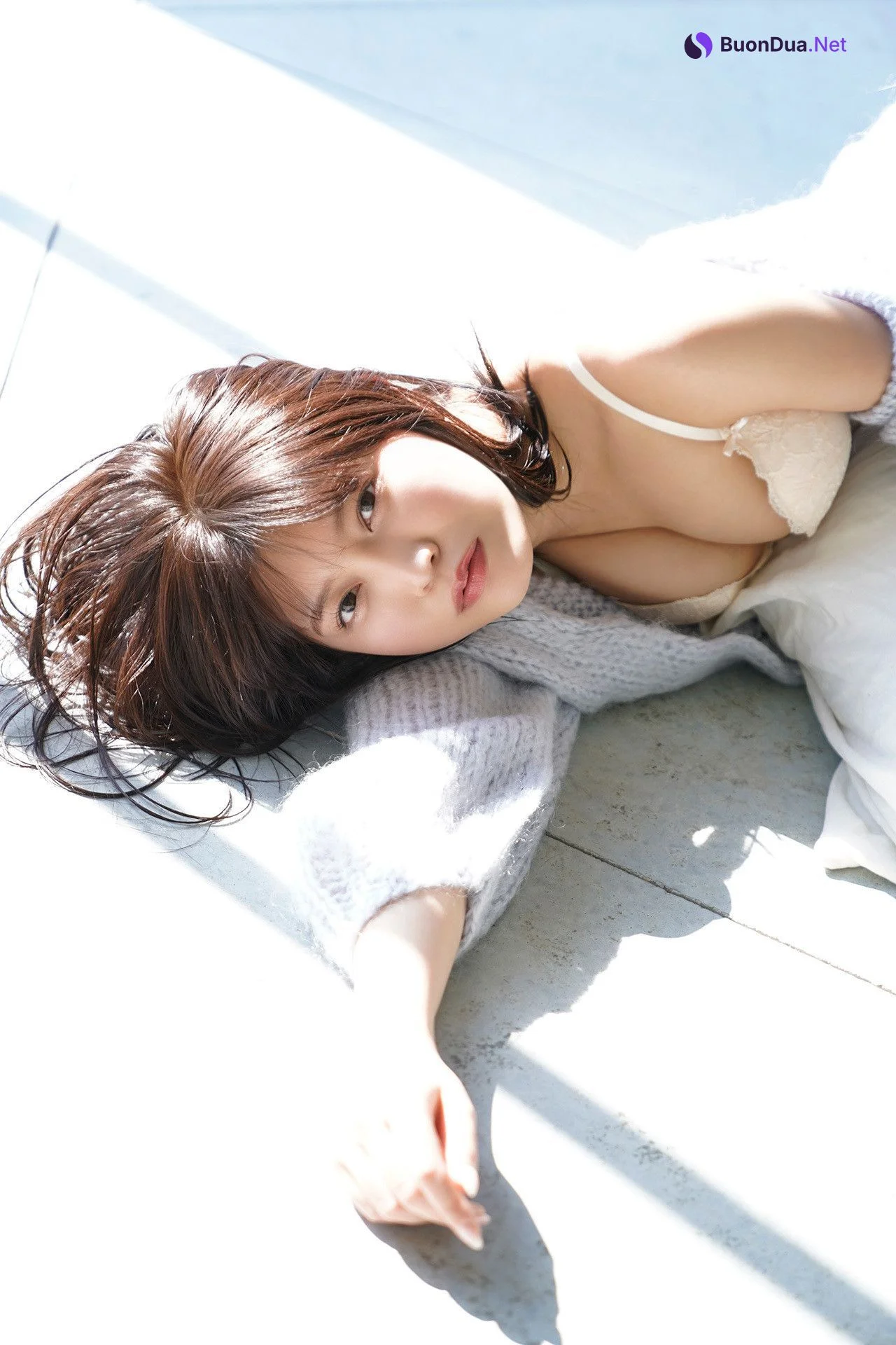Reona Matsushita 松下玲緒菜, FLASHデジタル写真集 「素肌で、旅立ち」 Set.01 - Photo 13
