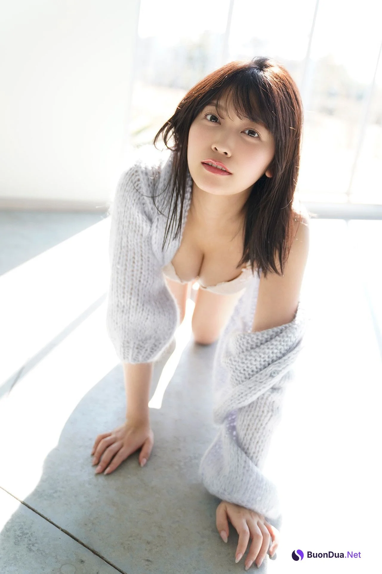 Reona Matsushita 松下玲緒菜, FLASHデジタル写真集 「素肌で、旅立ち」 Set.01 - Photo 14