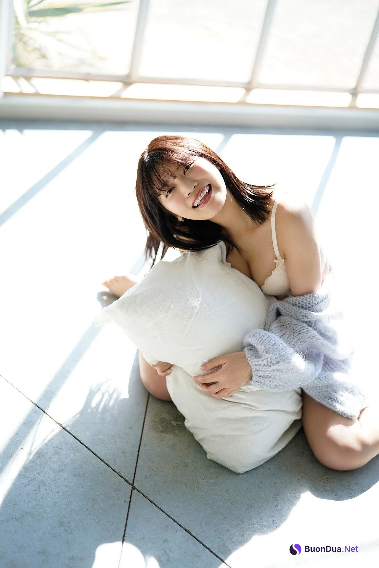 Reona Matsushita 松下玲緒菜, FLASHデジタル写真集 「素肌で、旅立ち」 Set.01 - Photo 6