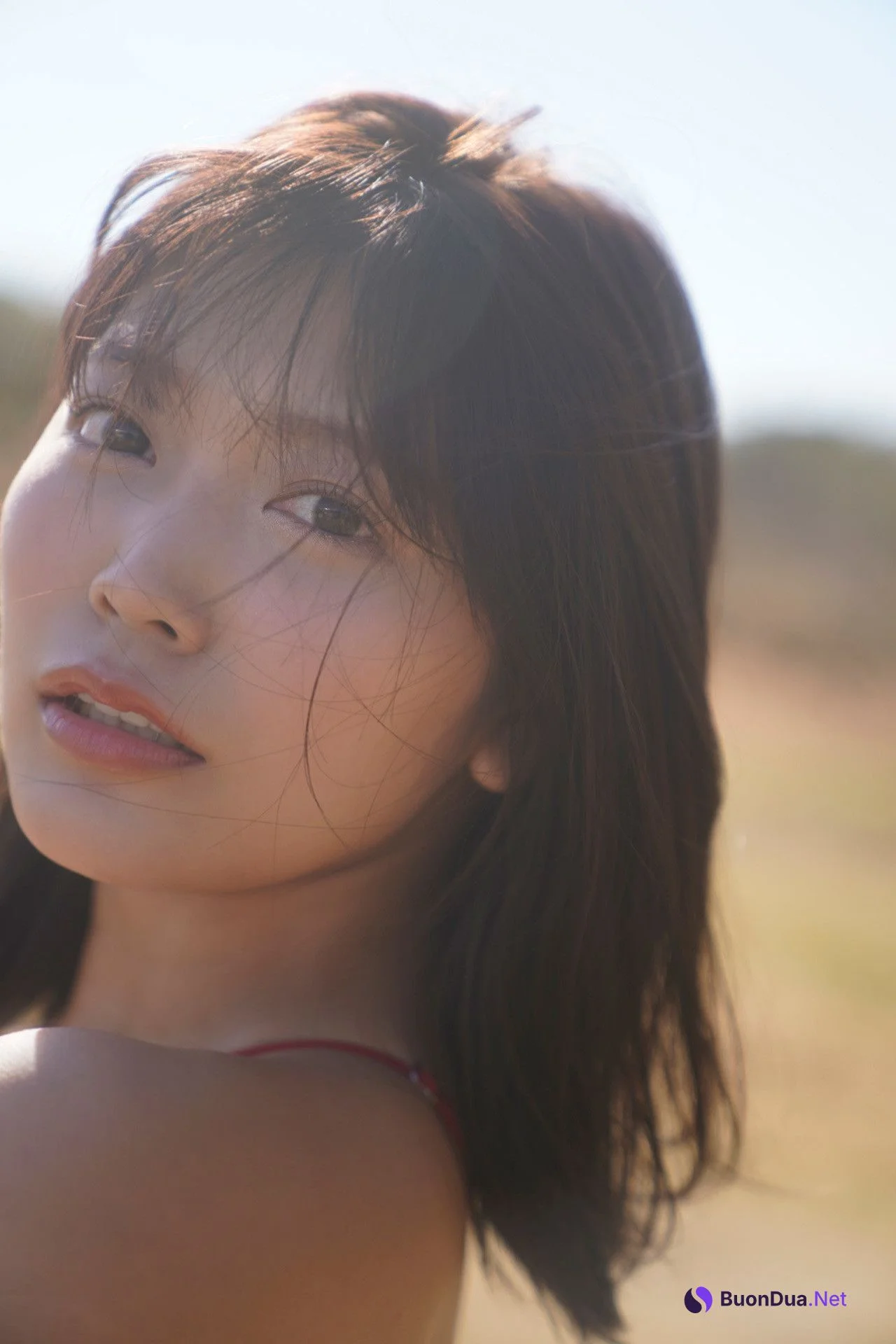 Reona Matsushita 松下玲緒菜, FLASHデジタル写真集 「素肌で、旅立ち」 Set.04 - Photo 4