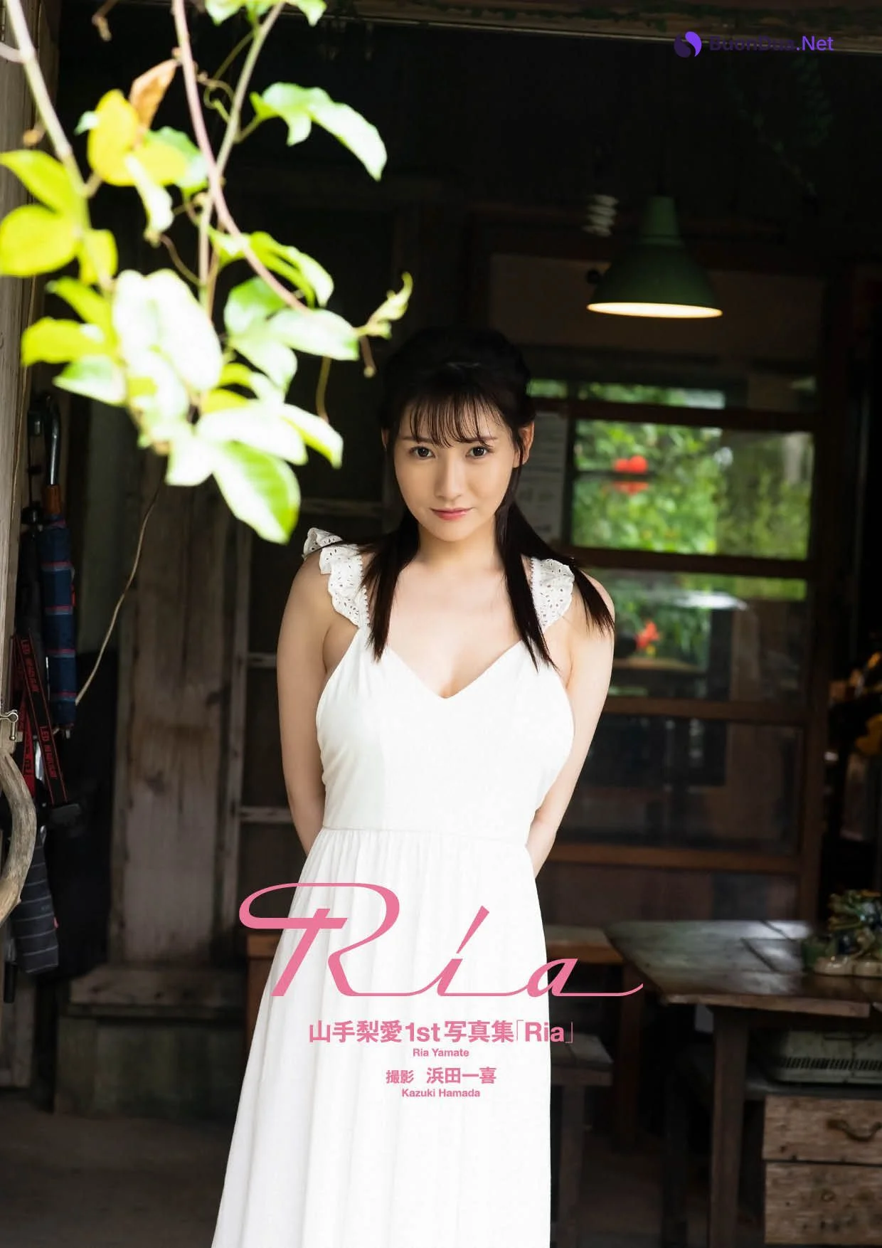 Ria Yamate 山手梨愛, 1st 写真集 「Ria」 Set.01 - Photo 2