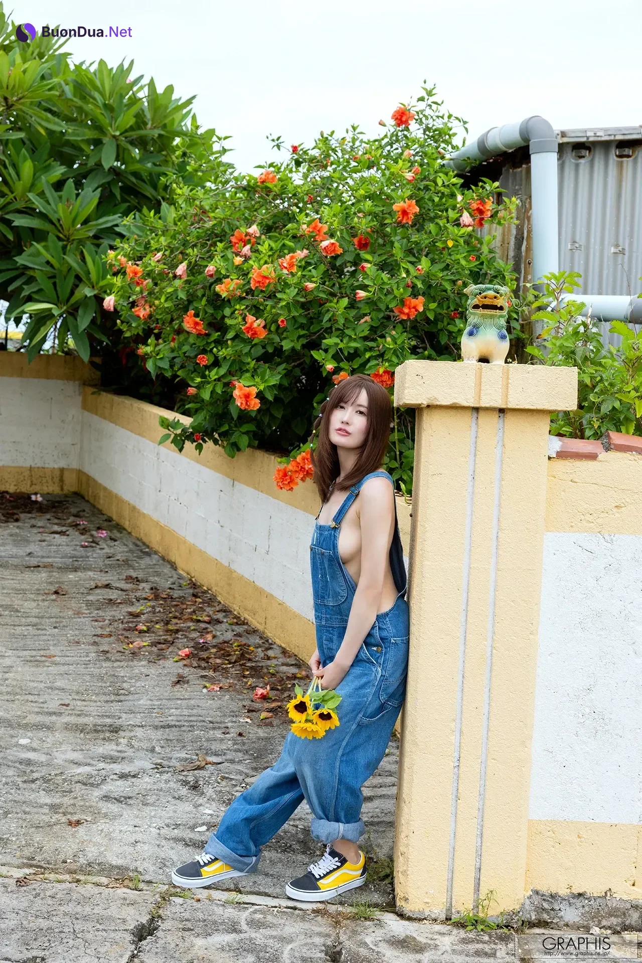 Riho Fujimori 藤森里穂, Graphis Gals 「Looks hot on you!」 Vol.05 - Photo 4