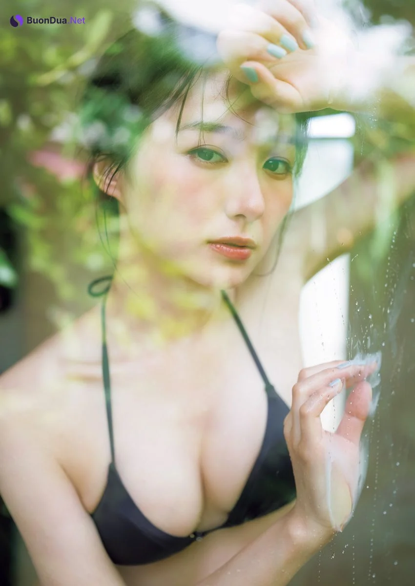 Riho Takada 高田里穂, 週刊ヤングジャンプ増刊 ヤングジャンプヒロイン2 - รูปภาพ 3