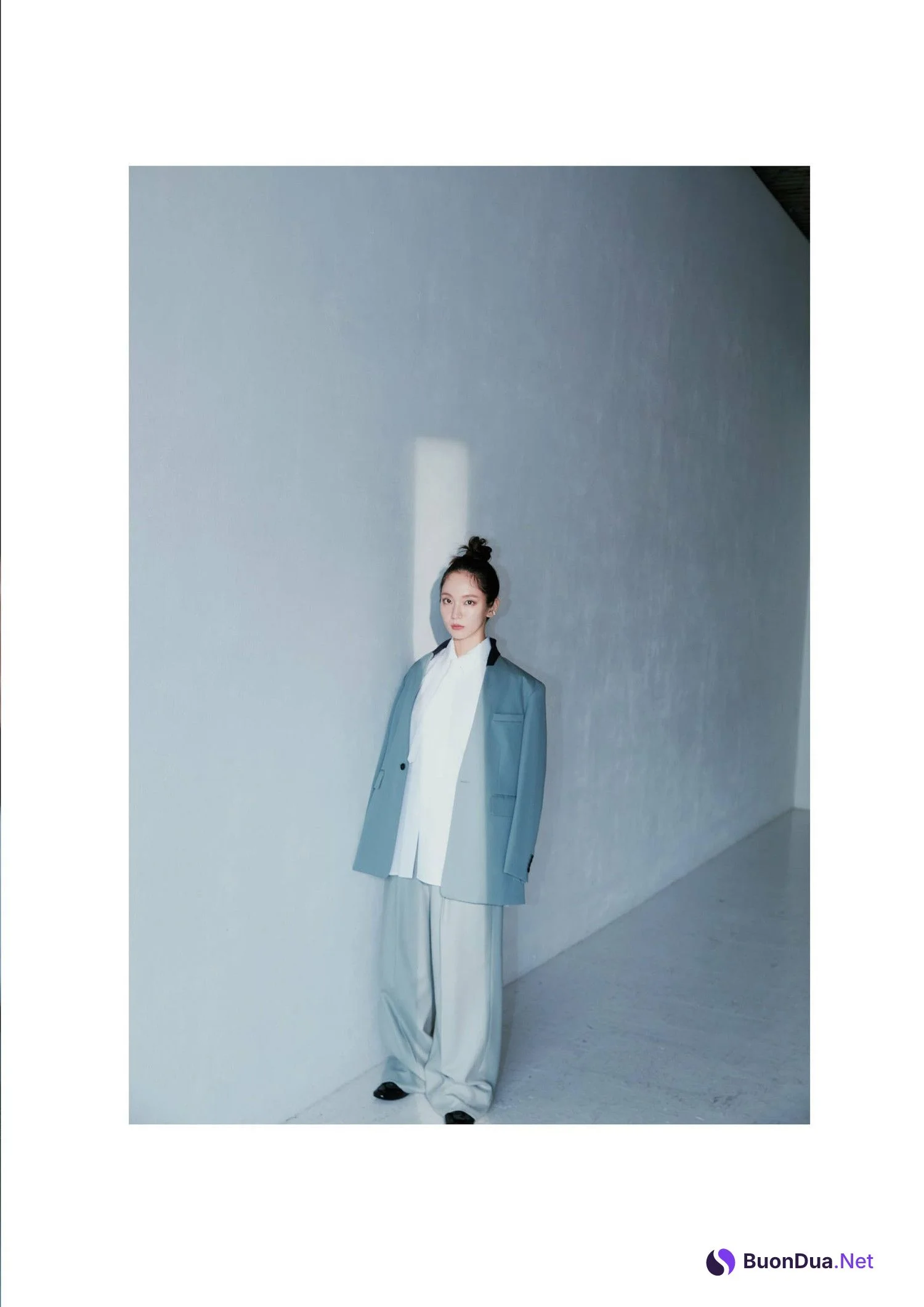 Riho Yoshioka 吉岡里帆, CYAN シアン 2023 ISSUE 38 - Photo 13