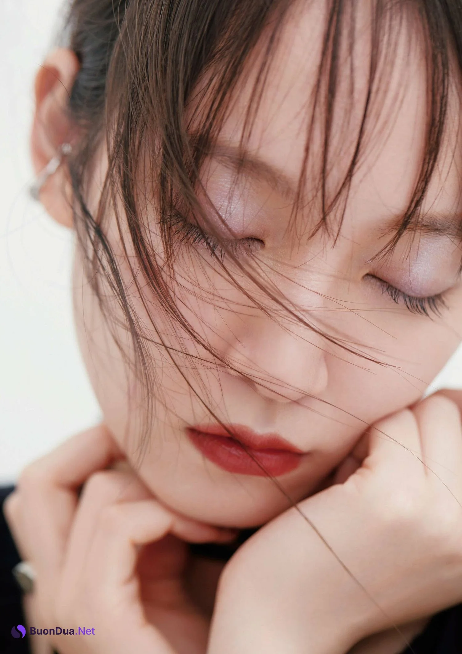 Riho Yoshioka 吉岡里帆, CYAN シアン 2023 ISSUE 38 - Photo 8