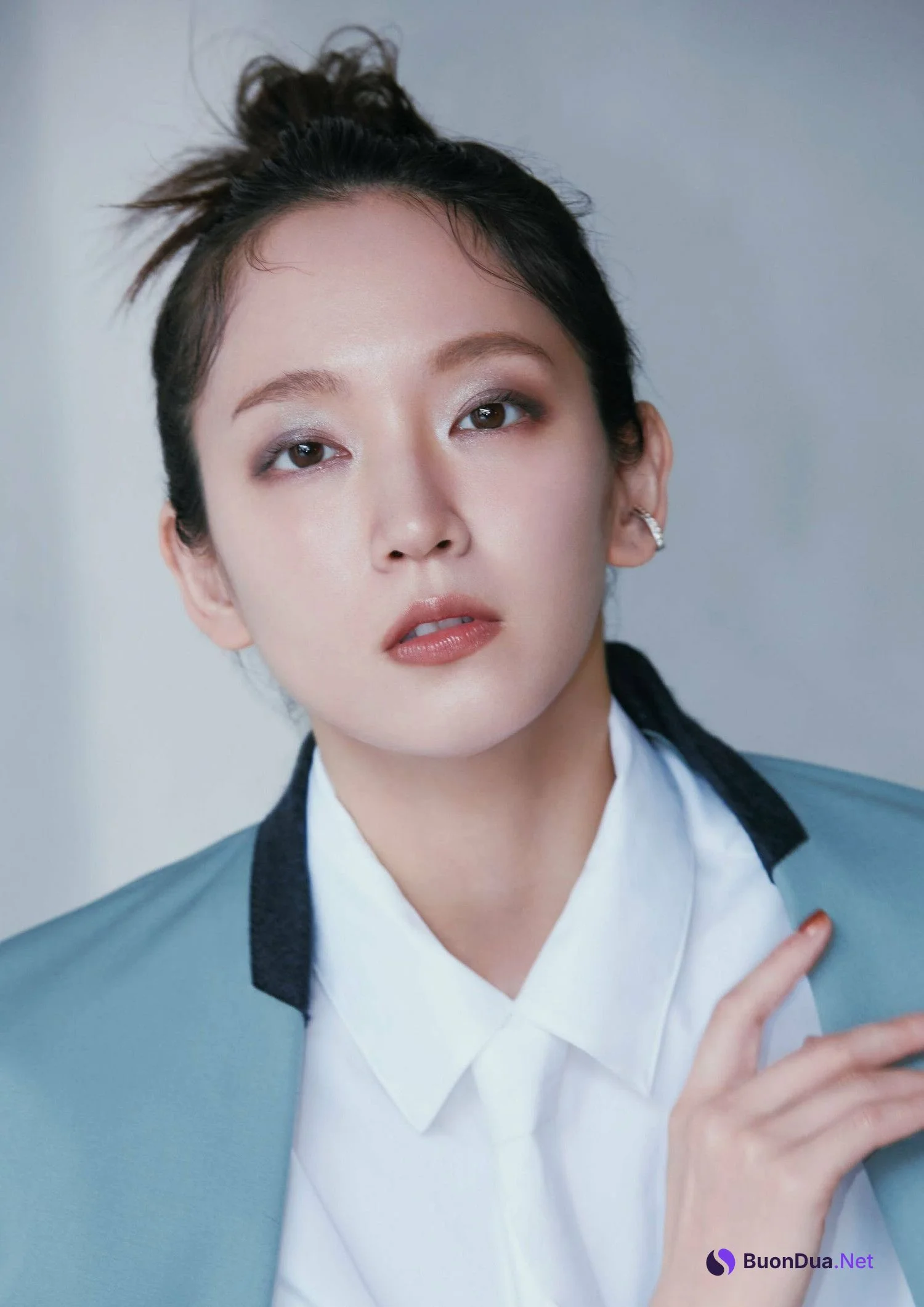 Riho Yoshioka 吉岡里帆, CYAN シアン 2023 ISSUE 38 - Photo 9