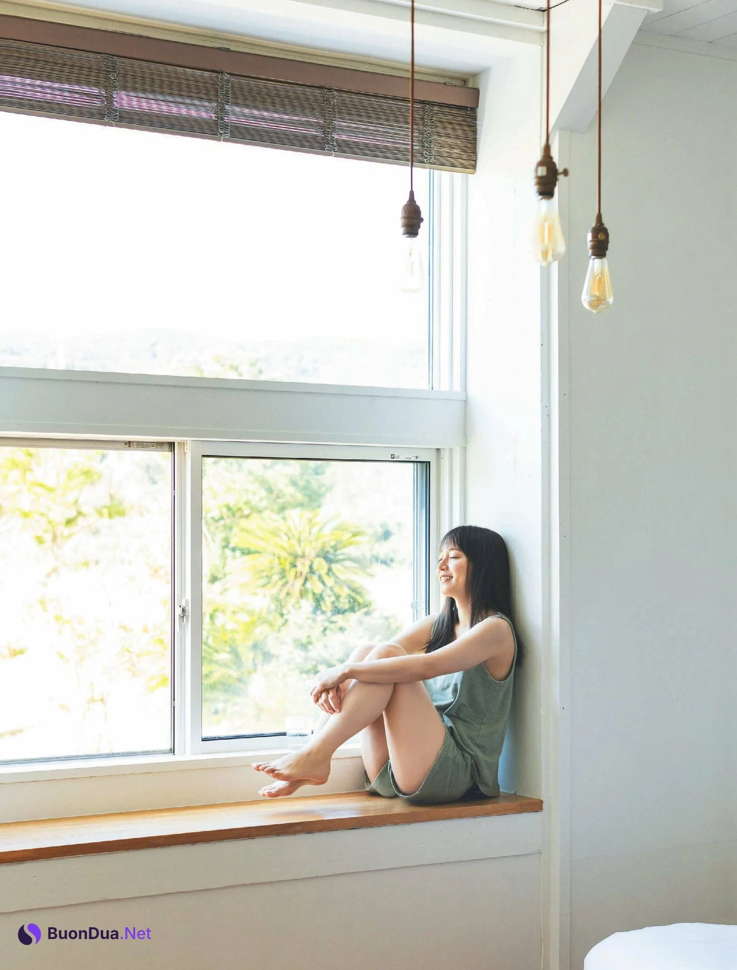 Riho Yoshioka 吉岡里帆, FLASH 2023.01.03 (フラッシュ 2023年1月3日号) - Photo 4