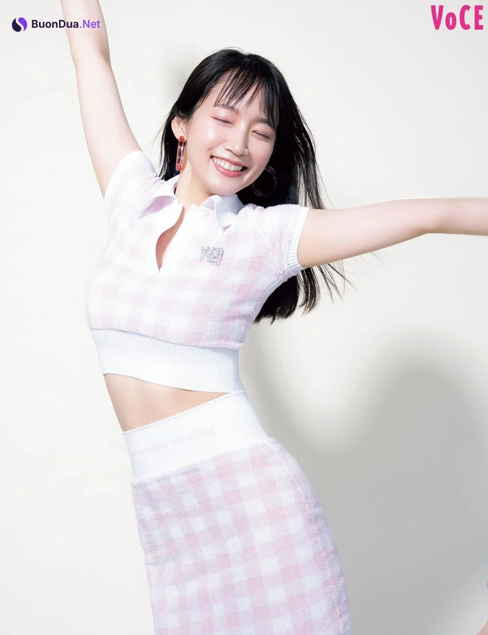 Riho Yoshioka 吉岡里帆, VoCE Magazine 2021.07 - Photo 13