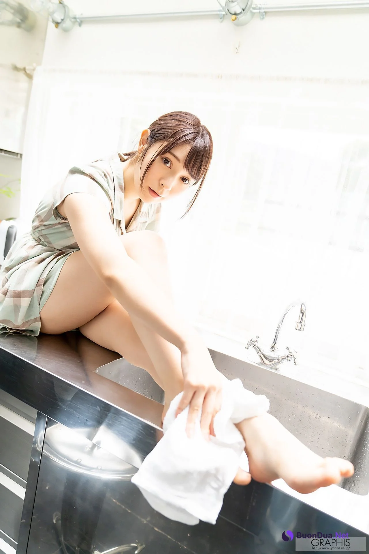 Rika Narumiya 成宮りか, [Graphis] Gals 「Refresh Girl」 Vol.02 - Photo 11