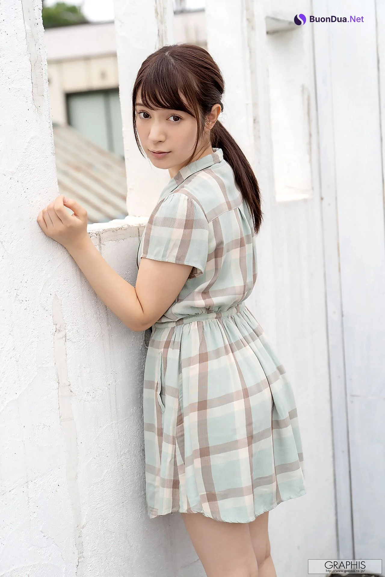 Rika Narumiya 成宮りか, [Graphis] Gals 「Refresh Girl」 Vol.02 - Photo 2