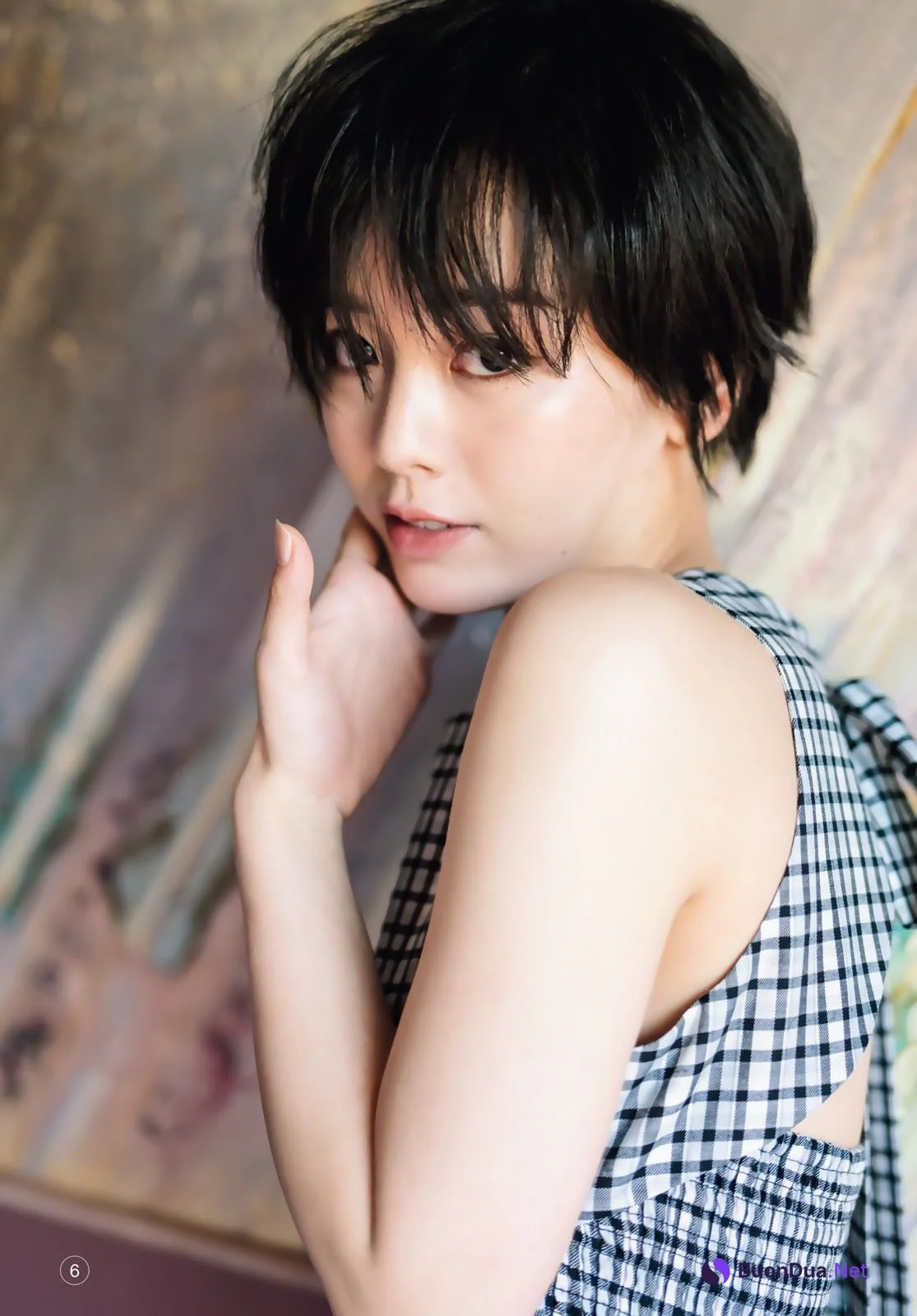 Rikka Ihara 伊原六花, Shonen Magazine 2023 No.43 (週刊少年マガジン 2023年43号) - Photo 6