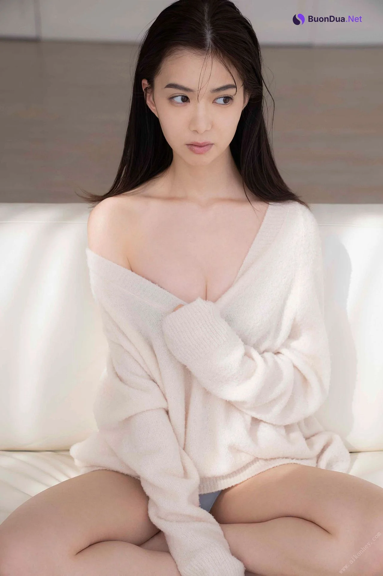 Riko Matsudaira 松平璃子, ＦＲＩＤＡＹデジタル写真集 「艶めくボディ」 Set.01 - รูปภาพ 2