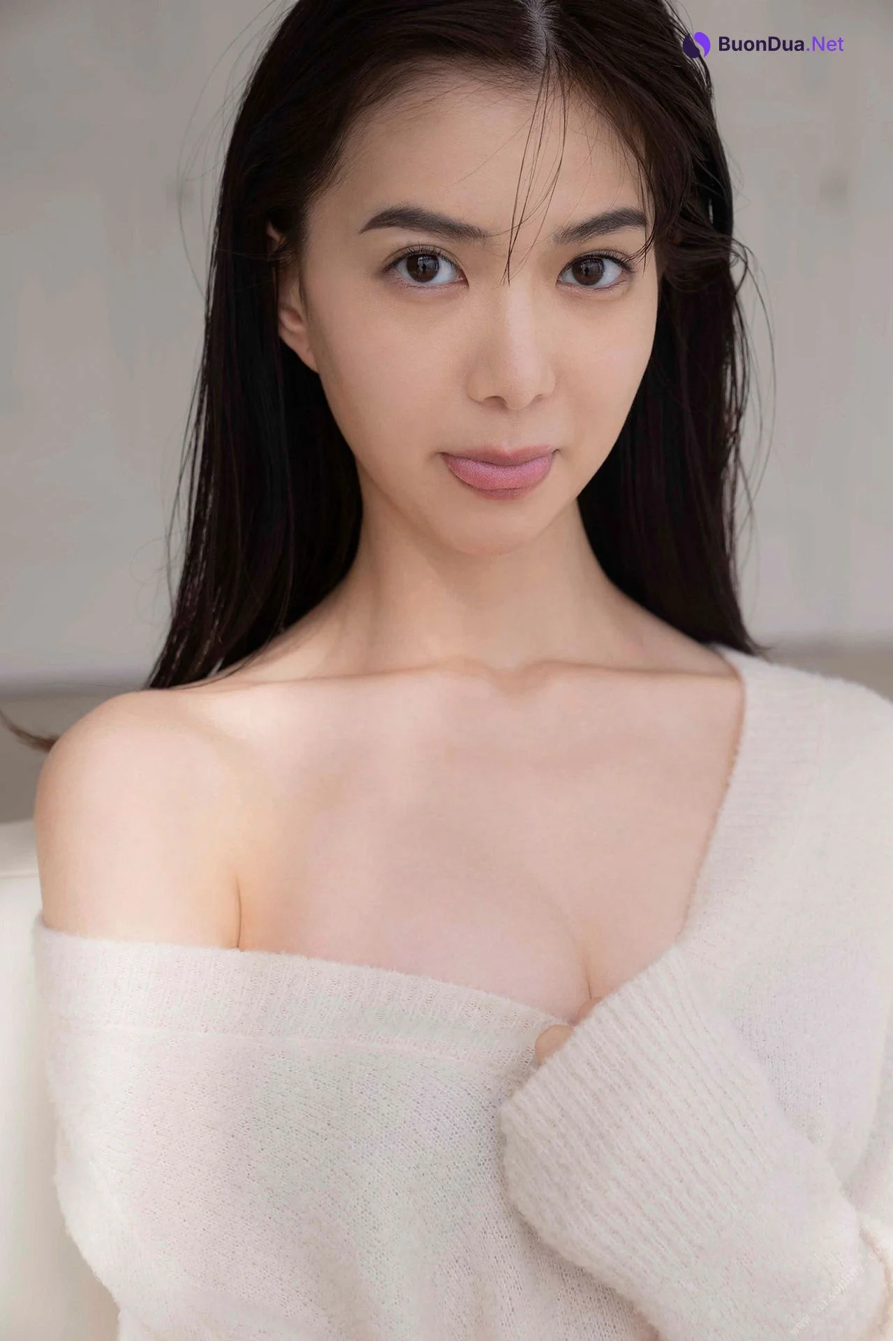 Riko Matsudaira 松平璃子, ＦＲＩＤＡＹデジタル写真集 「艶めくボディ」 Set.01 - รูปภาพ 4